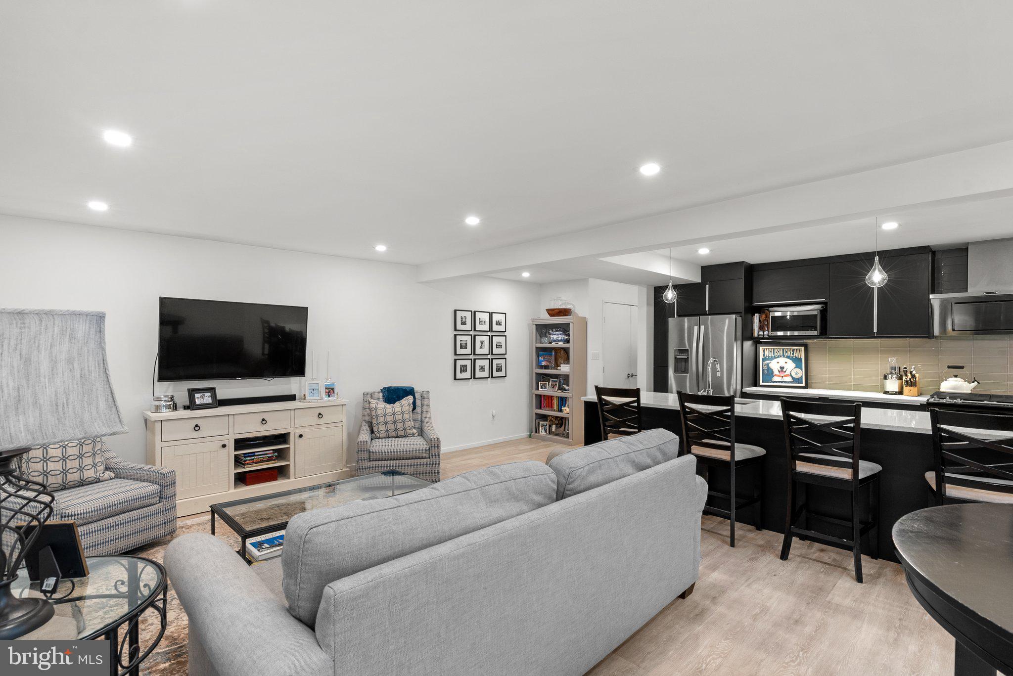 OBSERVATORY CIRCLE - Residential