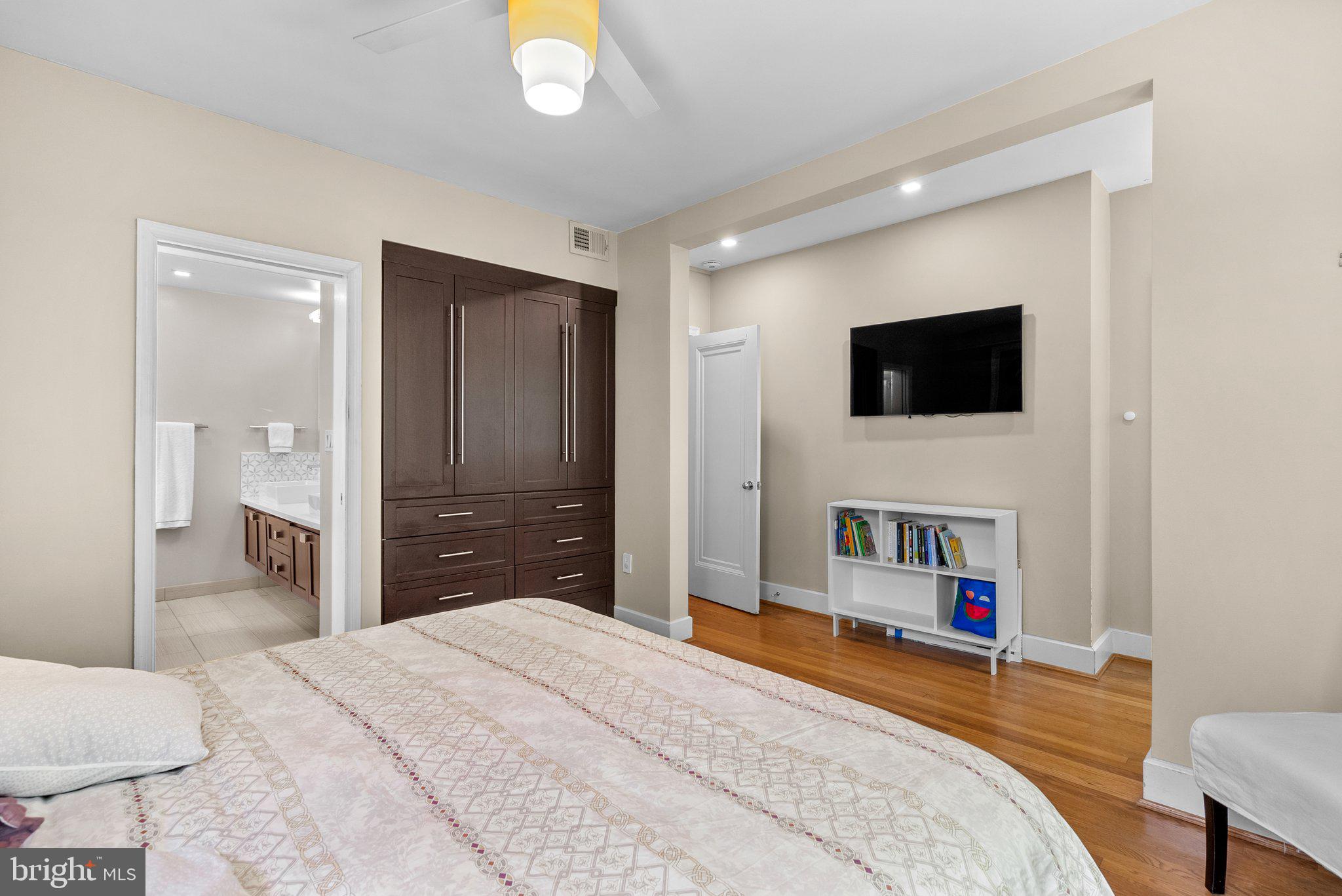OBSERVATORY CIRCLE - Residential