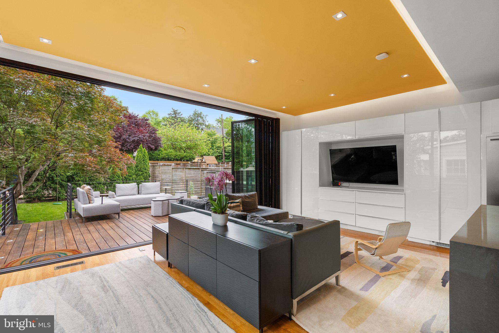 OBSERVATORY CIRCLE - Residential