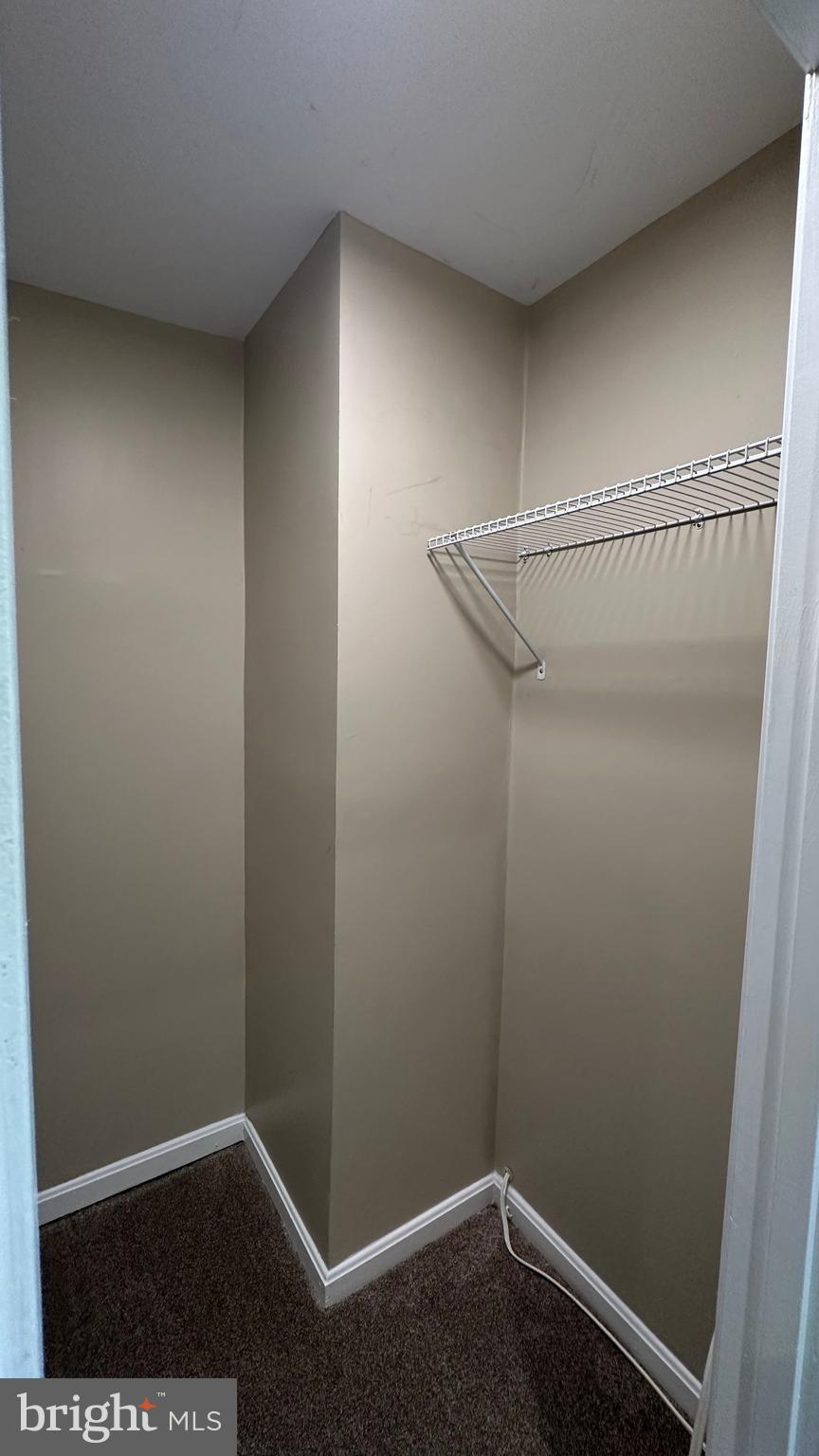 PRINCETON SQUARE - Residential Lease