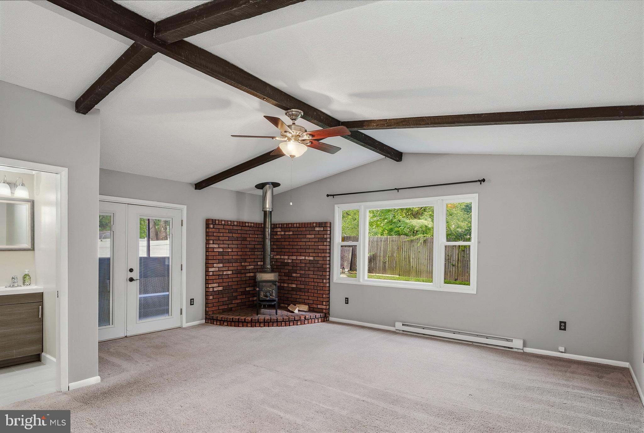 MAPLE RIDGE - Residential