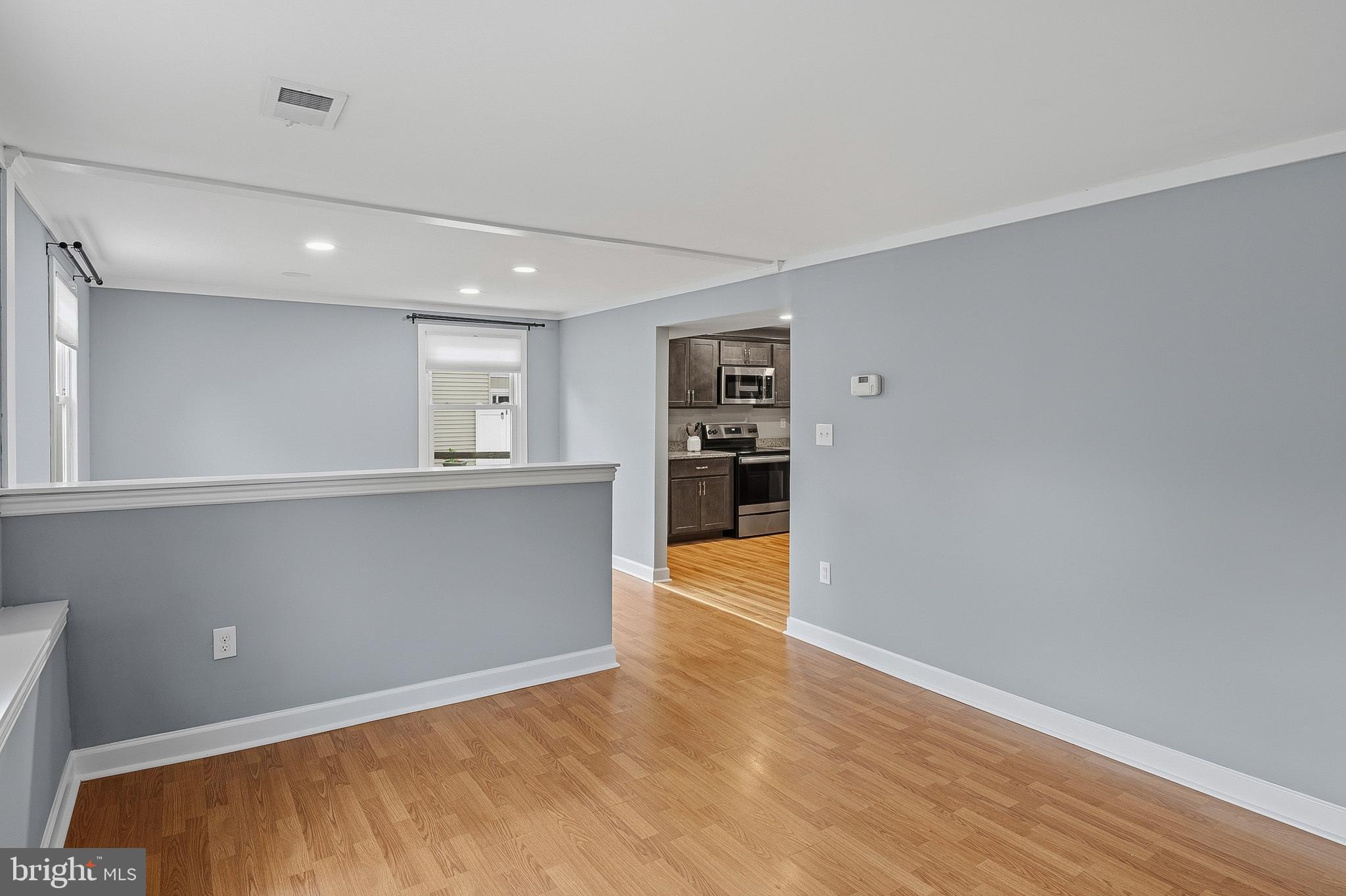 MAPLE RIDGE - Residential