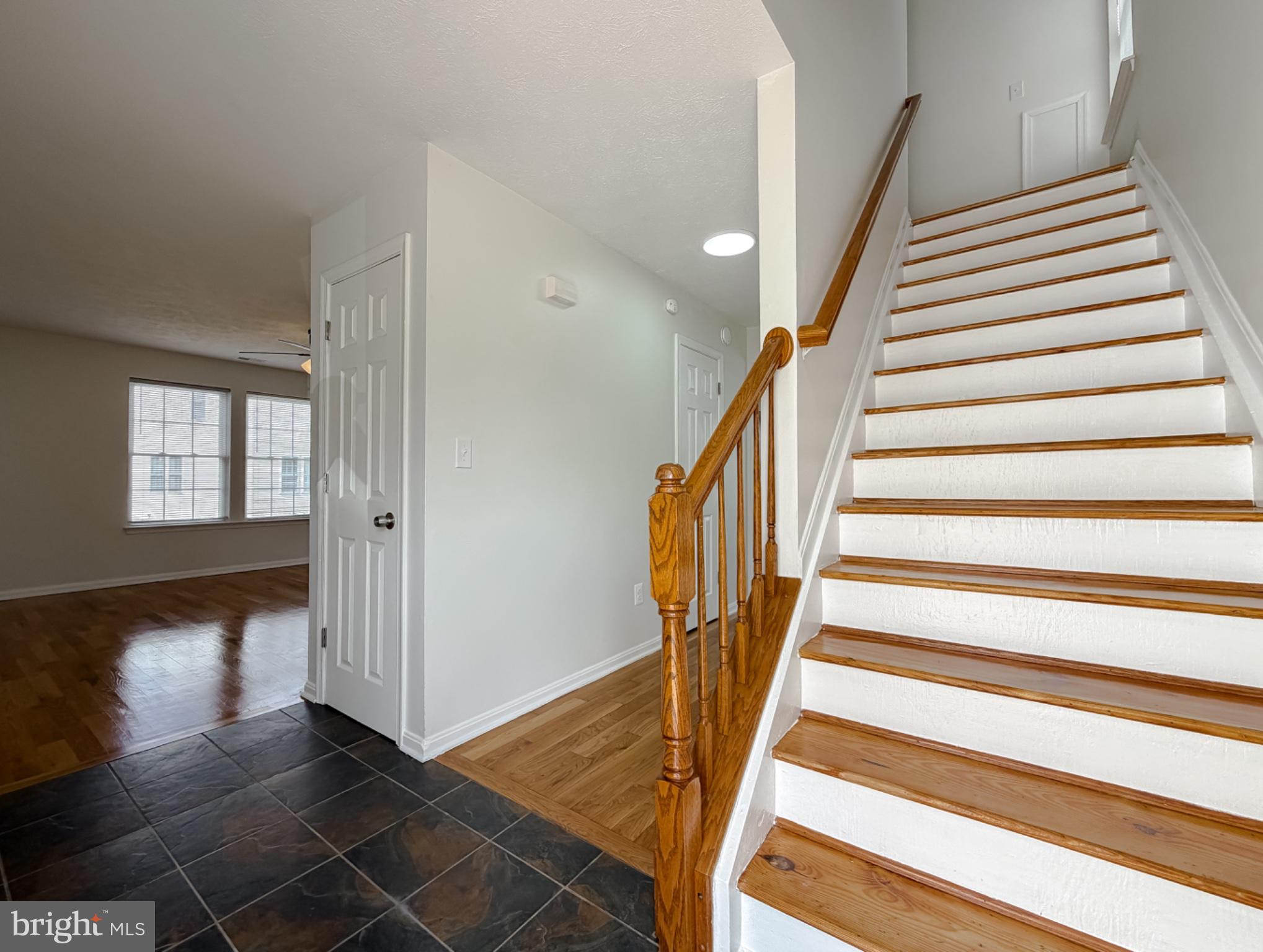 HICKORY HILLS - Residential