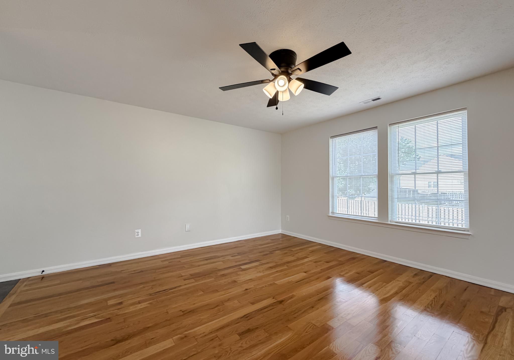 HICKORY HILLS - Residential