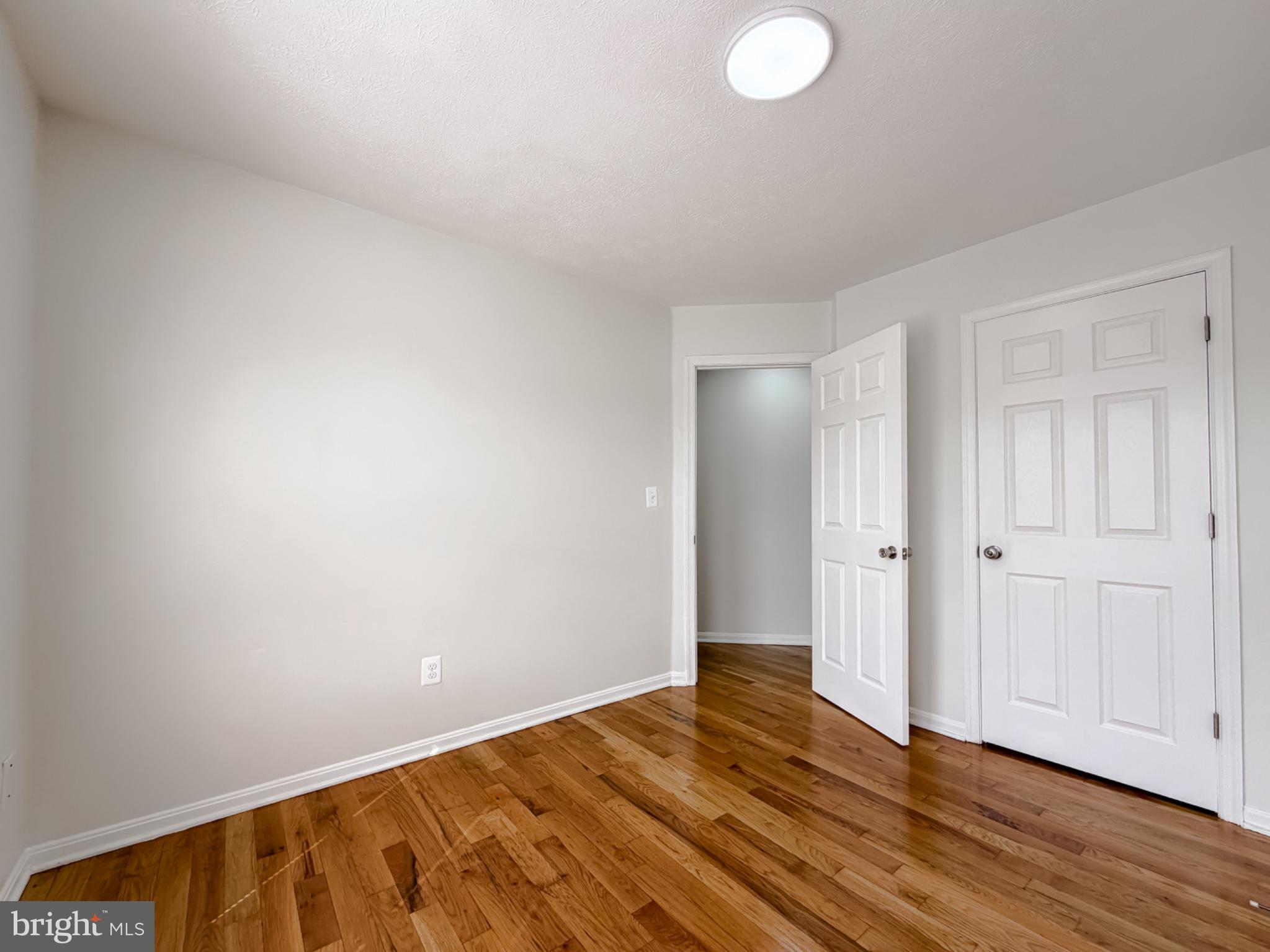 HICKORY HILLS - Residential