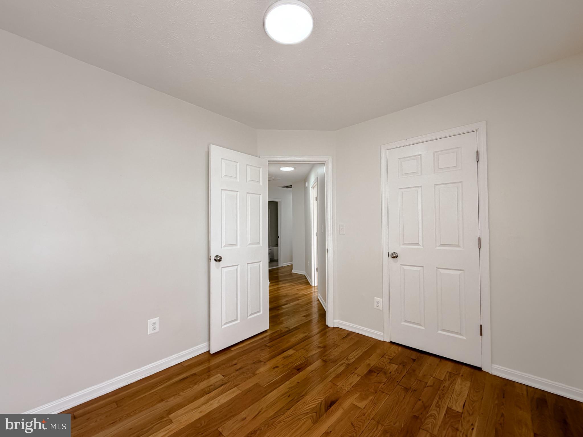 HICKORY HILLS - Residential