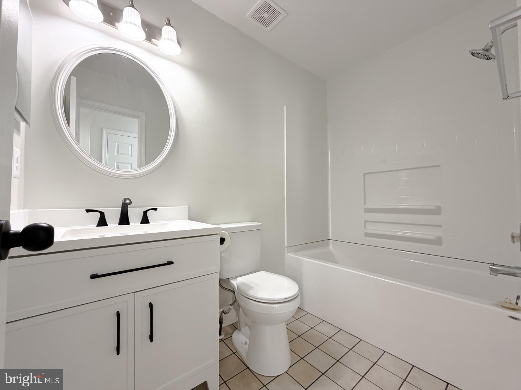 HICKORY HILLS - Residential