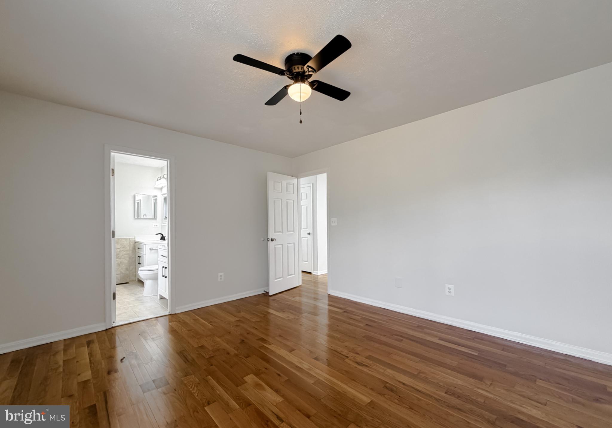 HICKORY HILLS - Residential