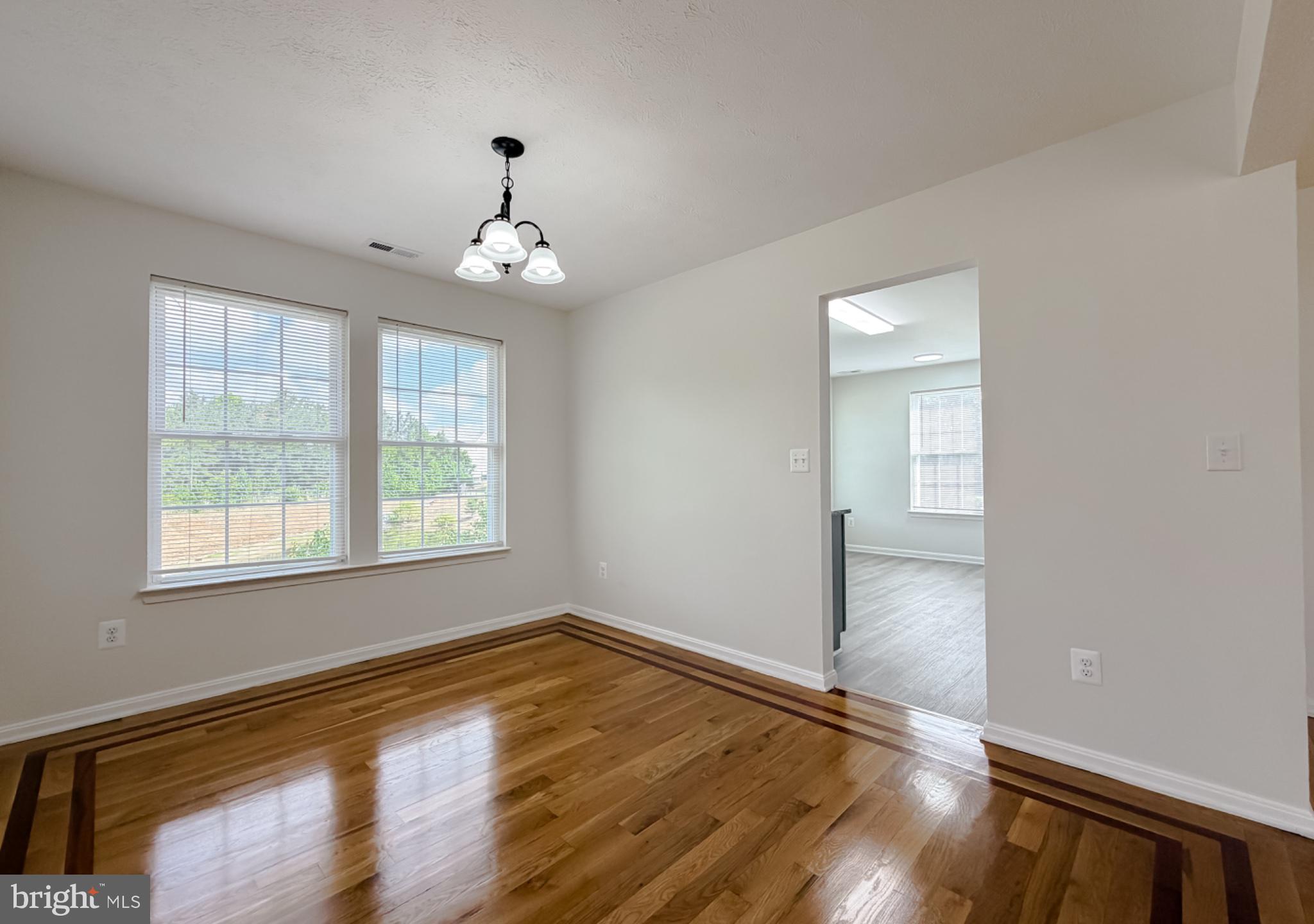 HICKORY HILLS - Residential