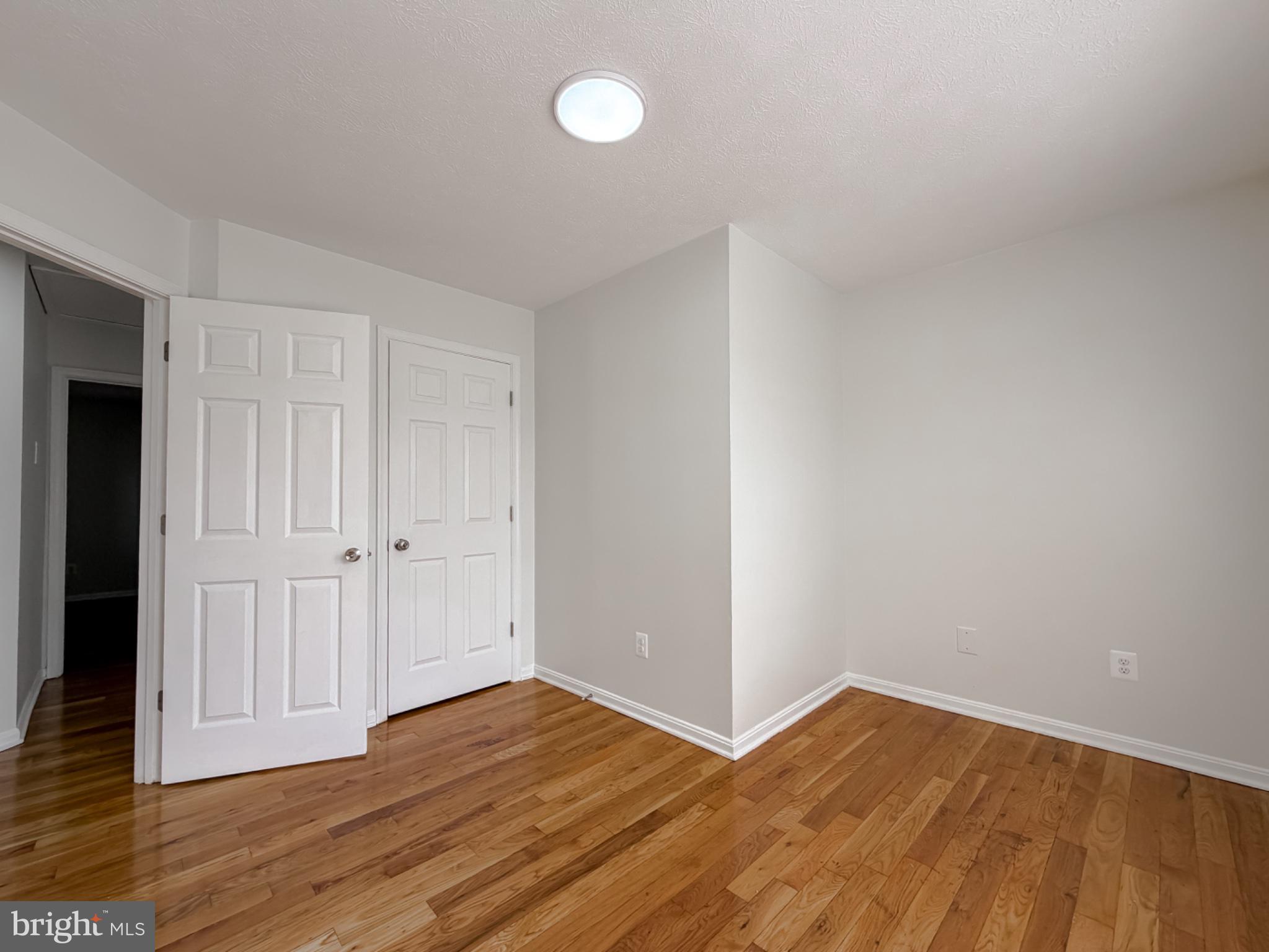 HICKORY HILLS - Residential