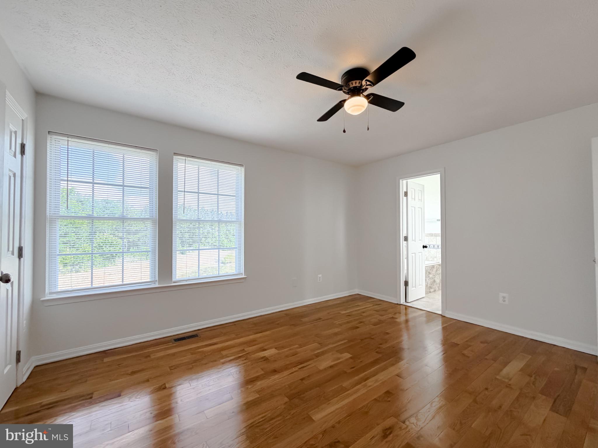 HICKORY HILLS - Residential