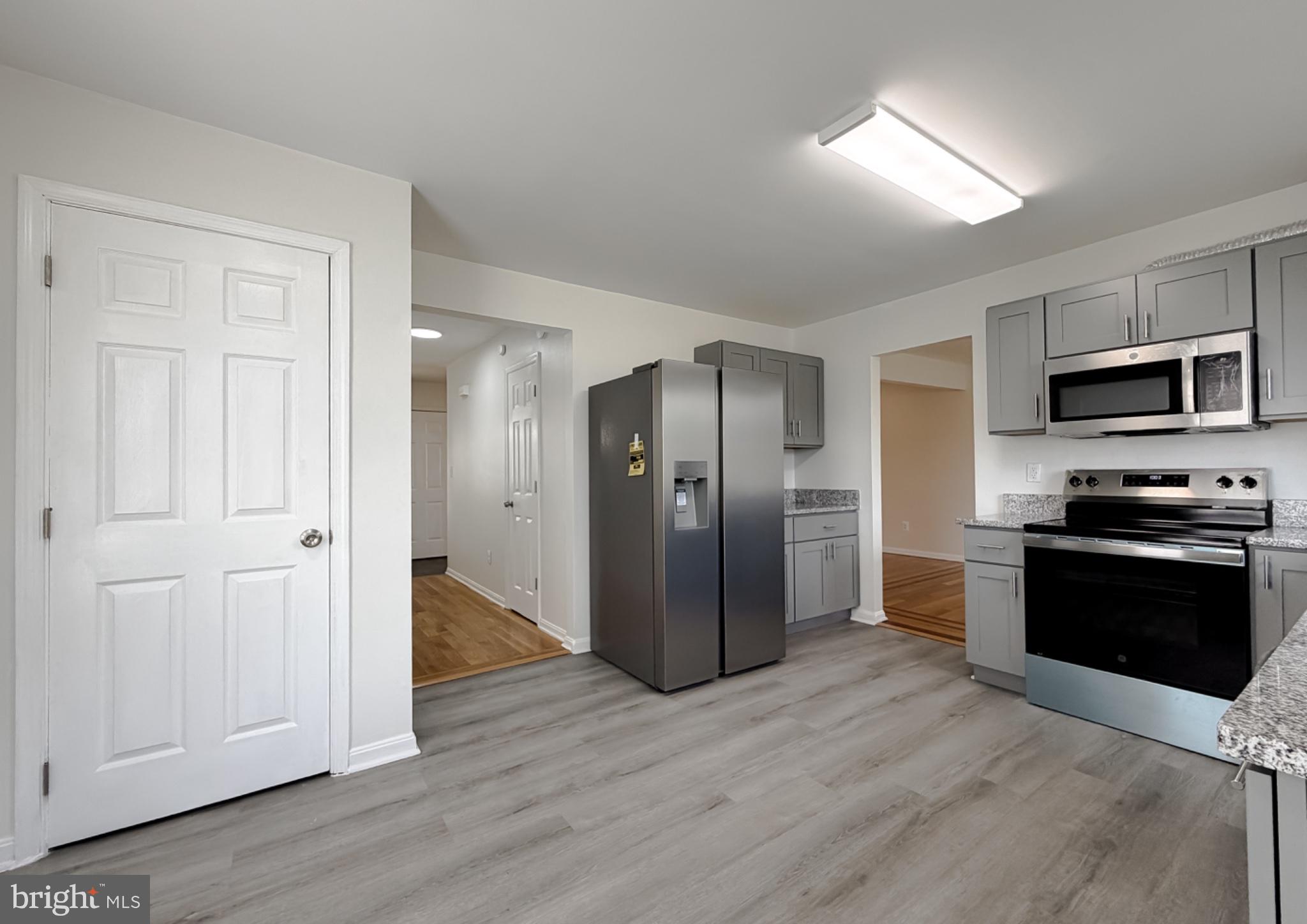 HICKORY HILLS - Residential