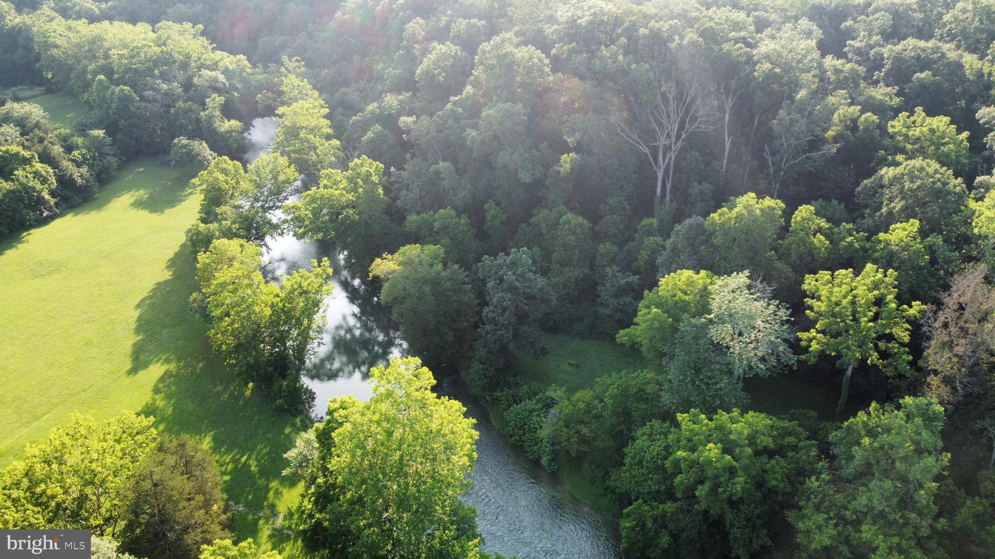 HIDDEN RIVER - Land