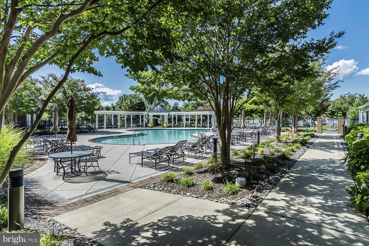 SYMPHONY VILLAGE AT CENTREVILLE - Residential