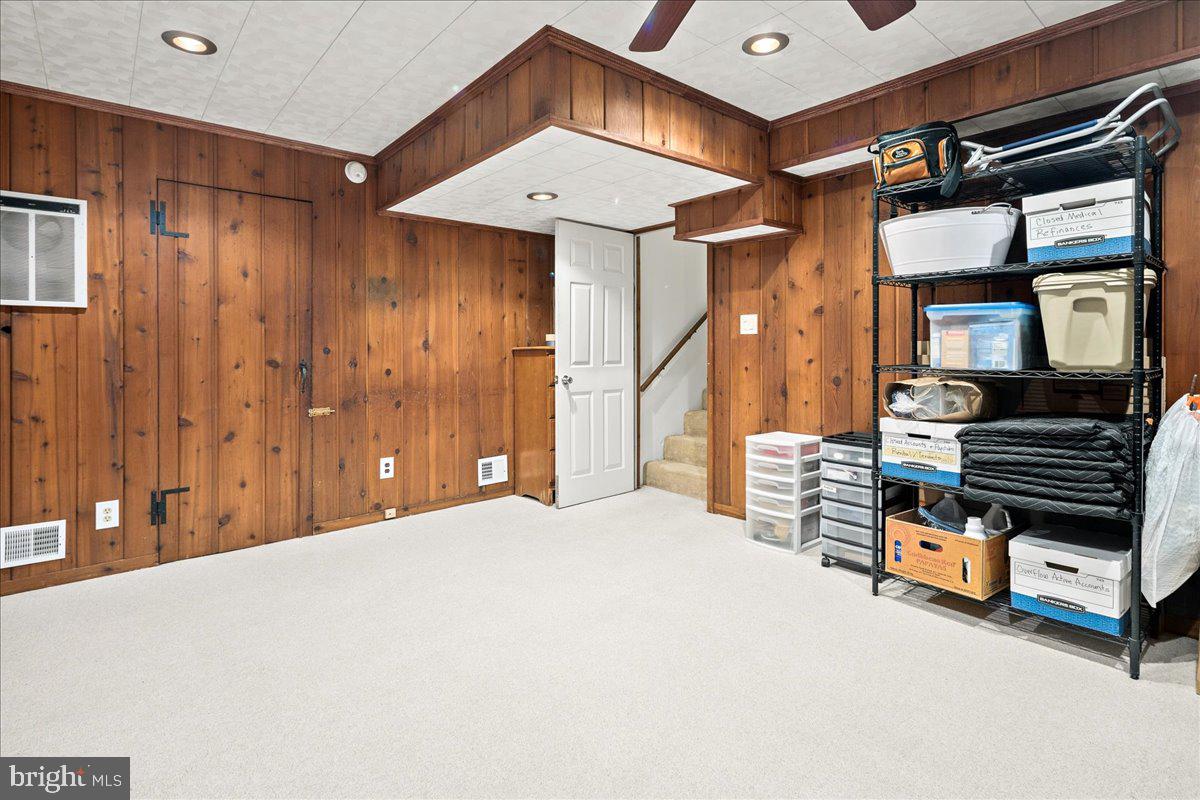 OAKCREST - Residential
