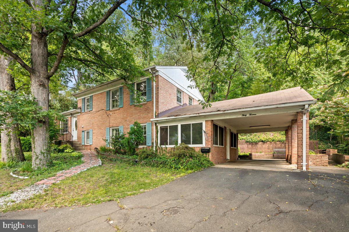 OAKCREST - Residential