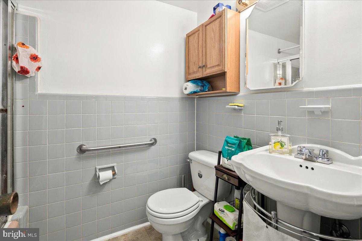 OAKCREST - Residential