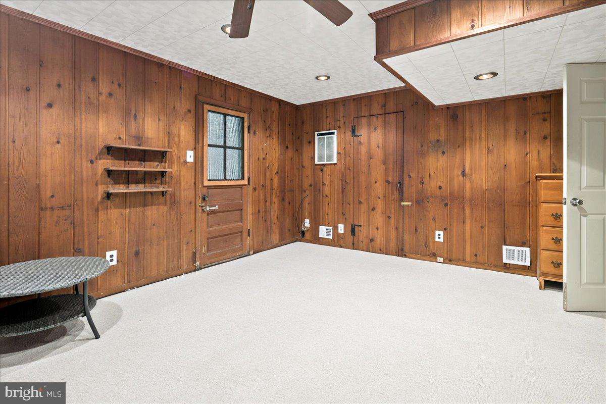 OAKCREST - Residential
