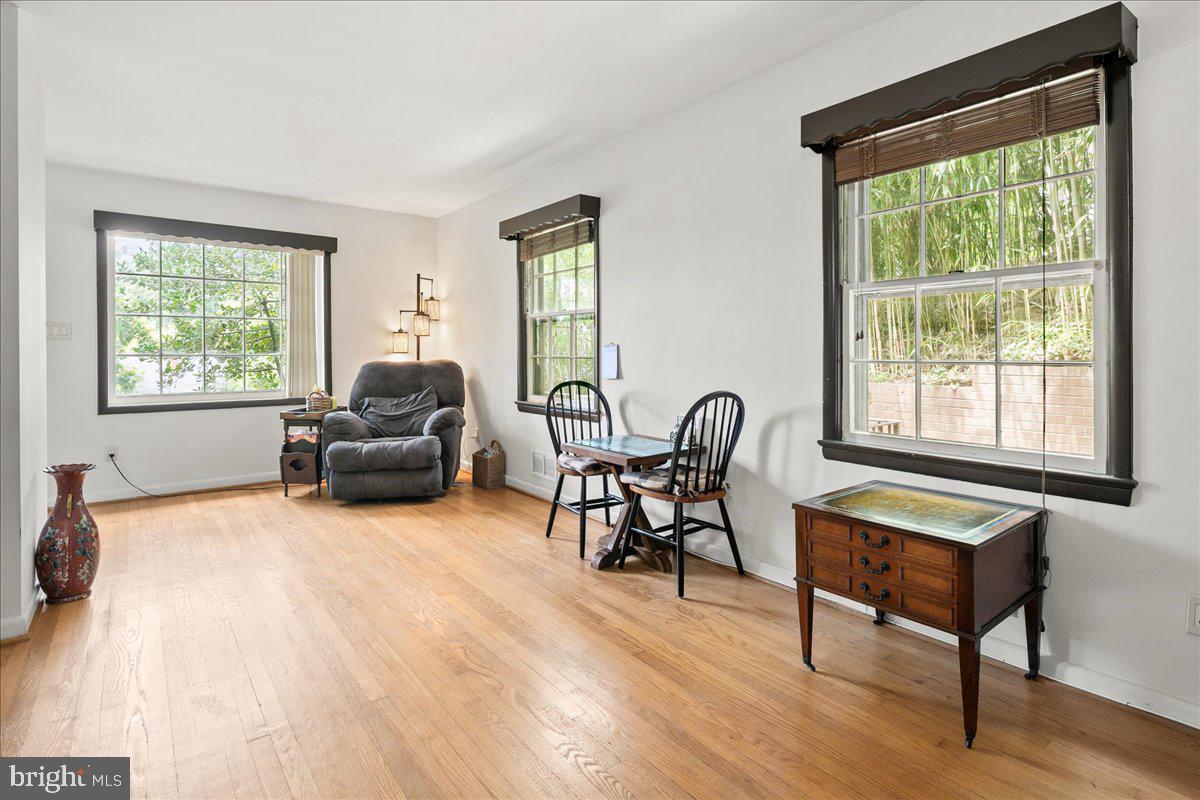 OAKCREST - Residential
