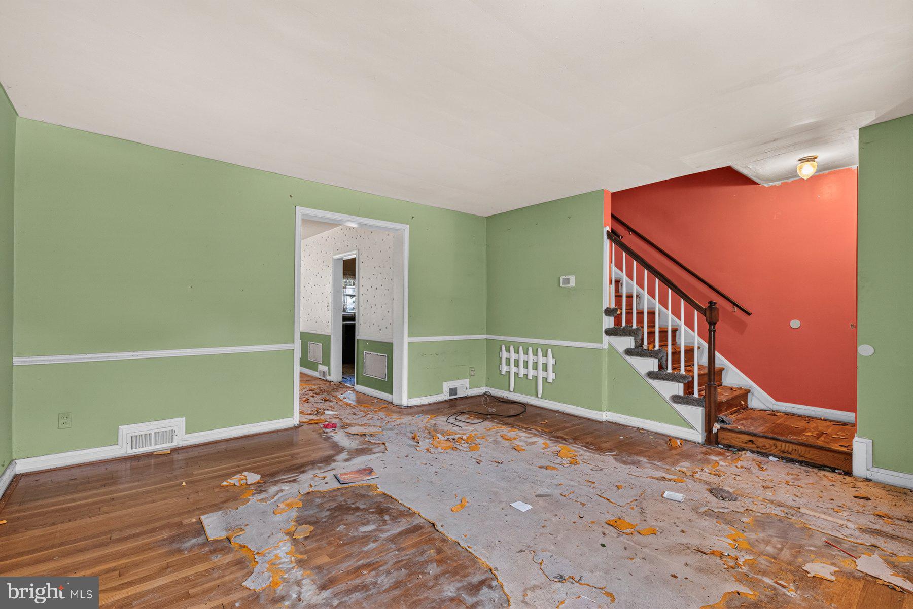 LOCH RAVEN - Residential