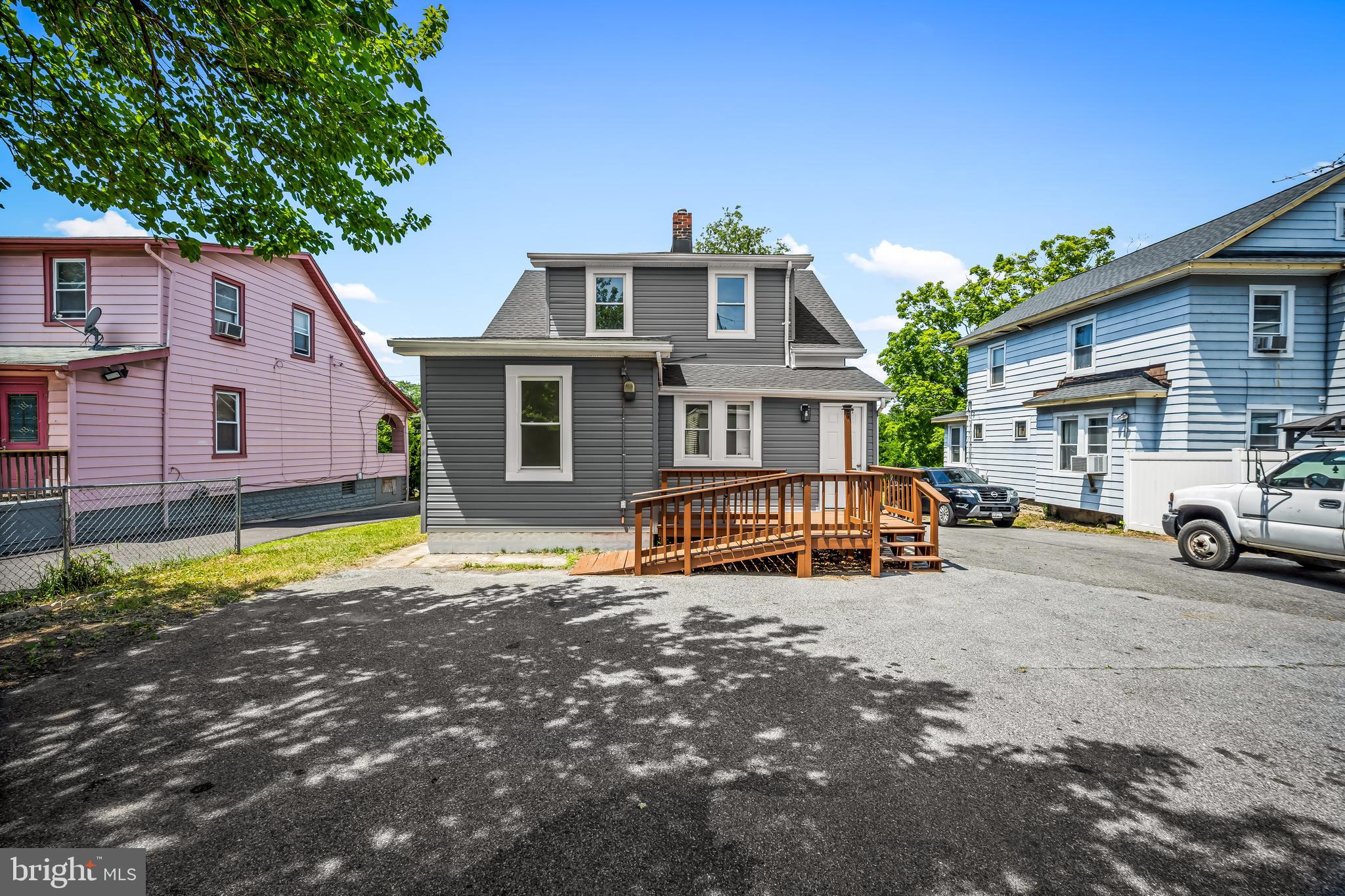 ARBUTUS - Residential
