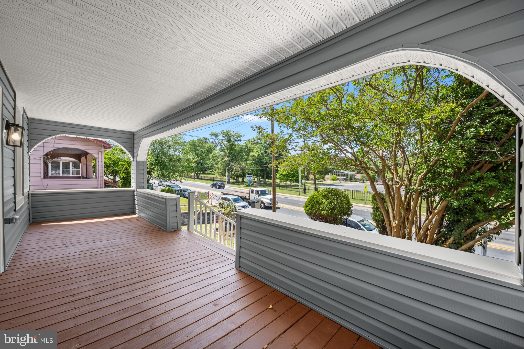 ARBUTUS - Residential