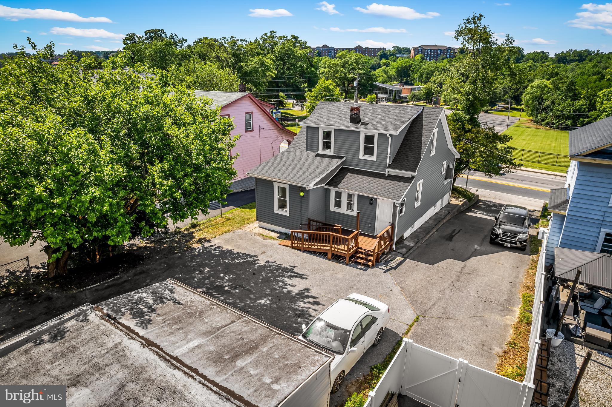 ARBUTUS - Residential