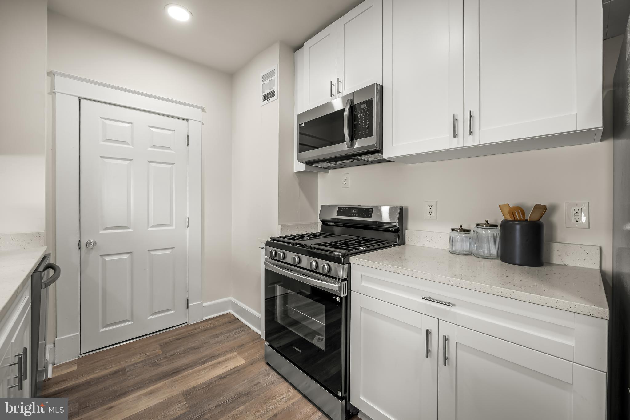 ARBUTUS - Residential