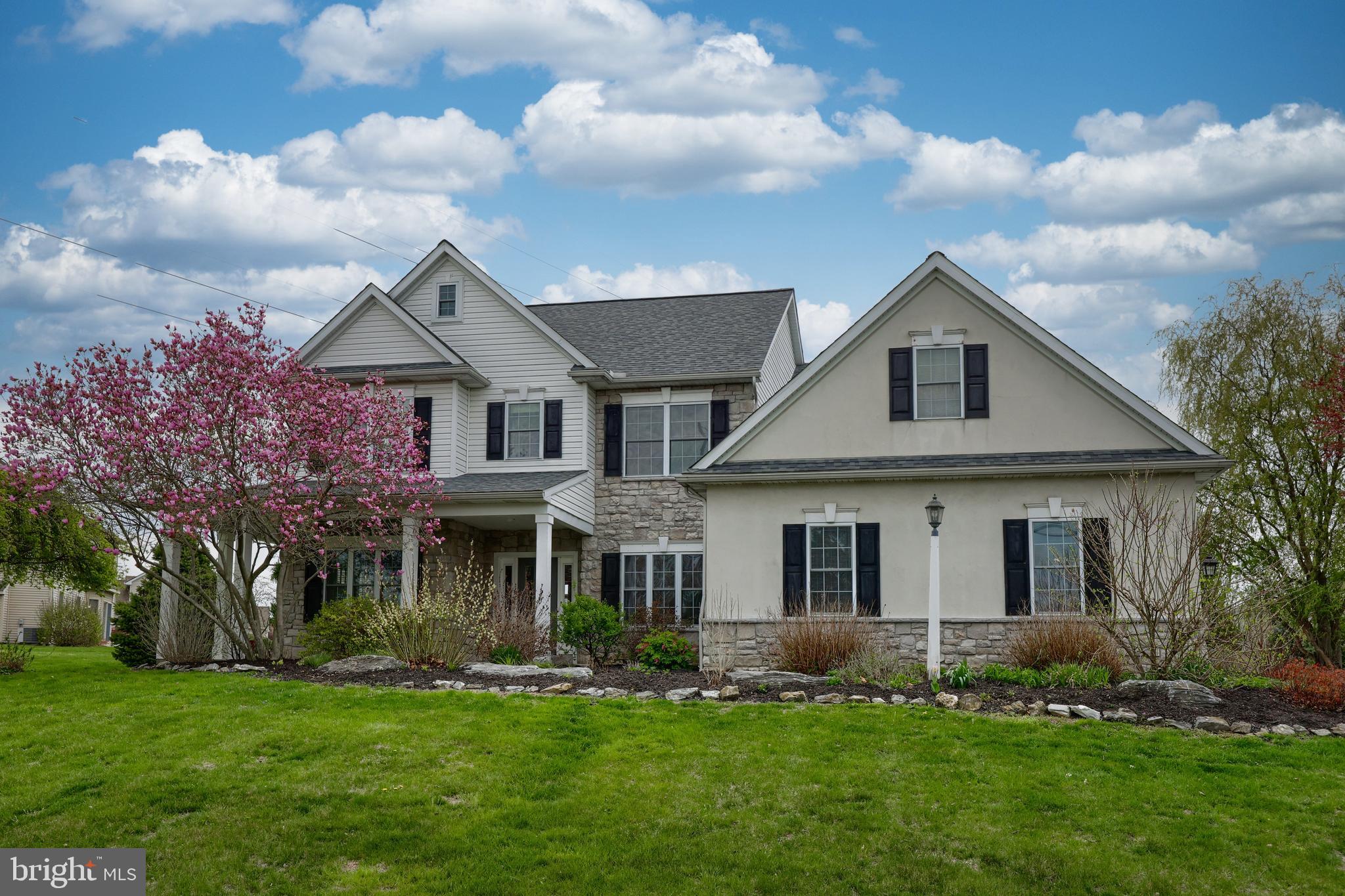 WINDY RIDGE - Residential