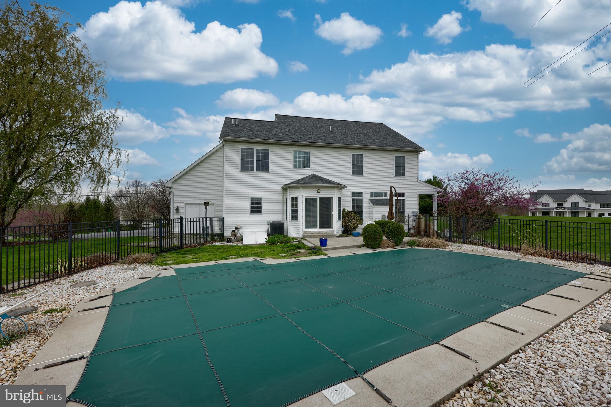 WINDY RIDGE - Residential