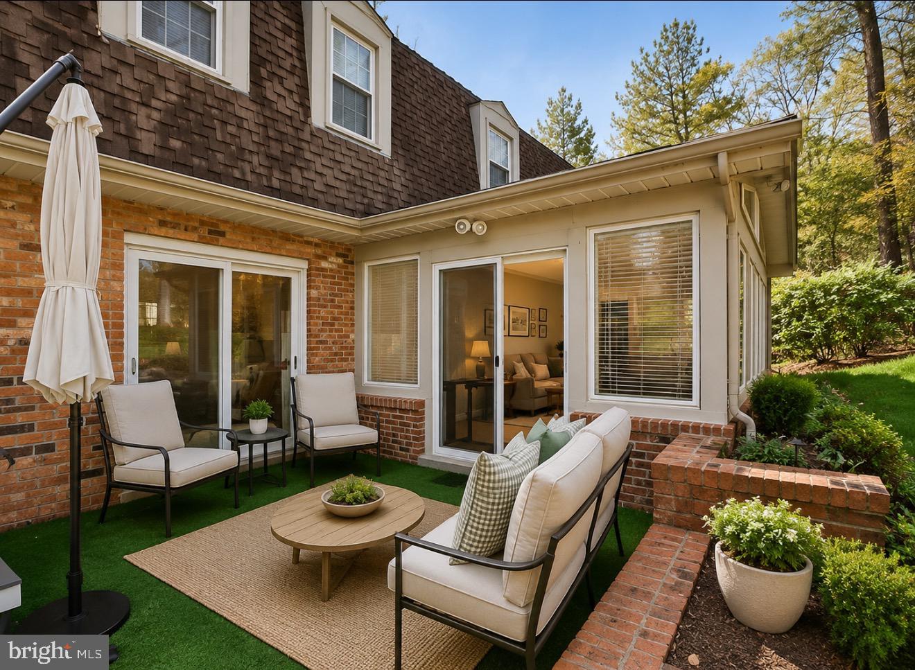 RESTON - Residential