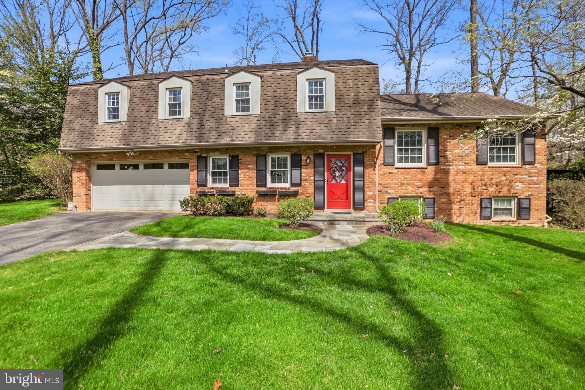 RESTON - Residential