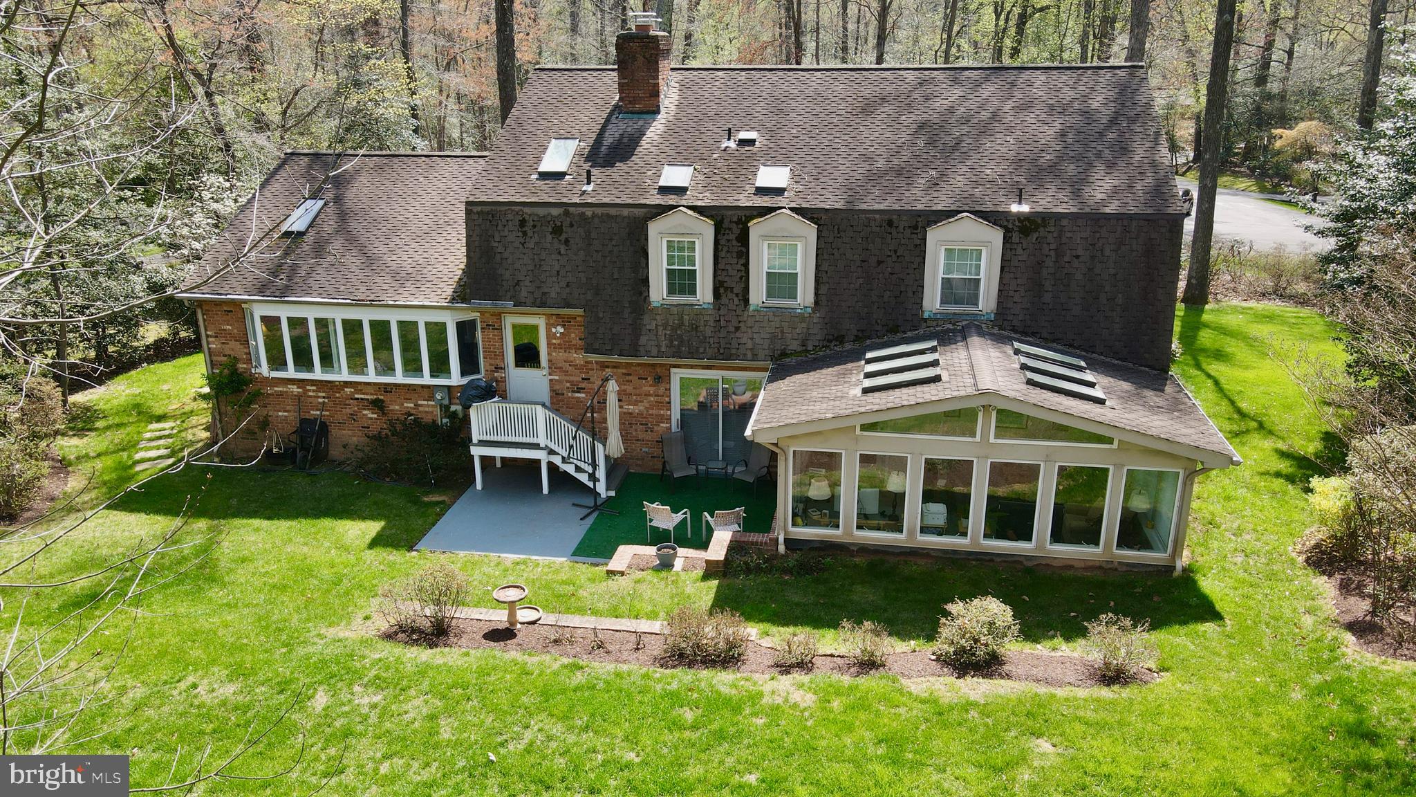 RESTON - Residential