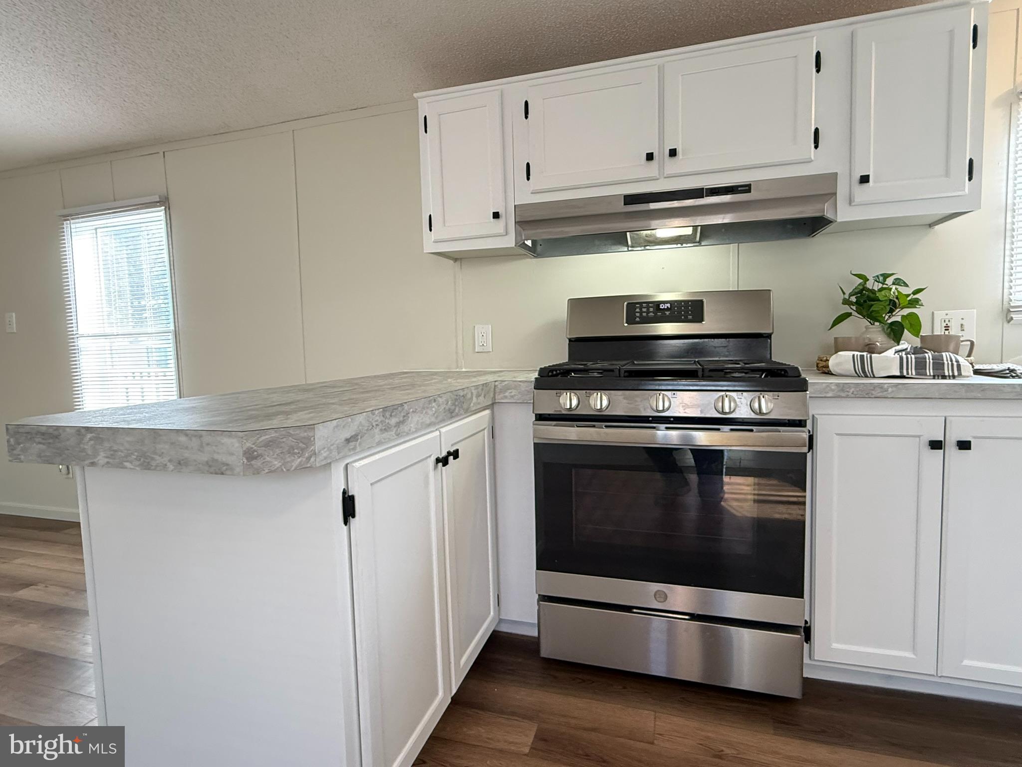 HONEY BROOK MANOR - Residential