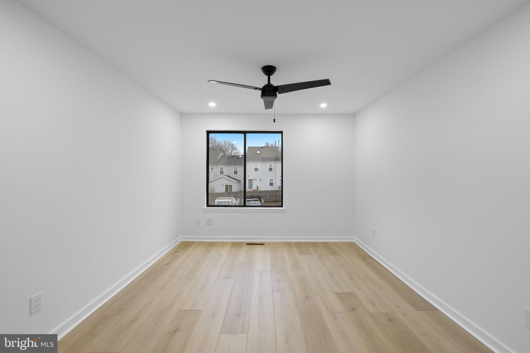 BROOKHAVEN - Residential