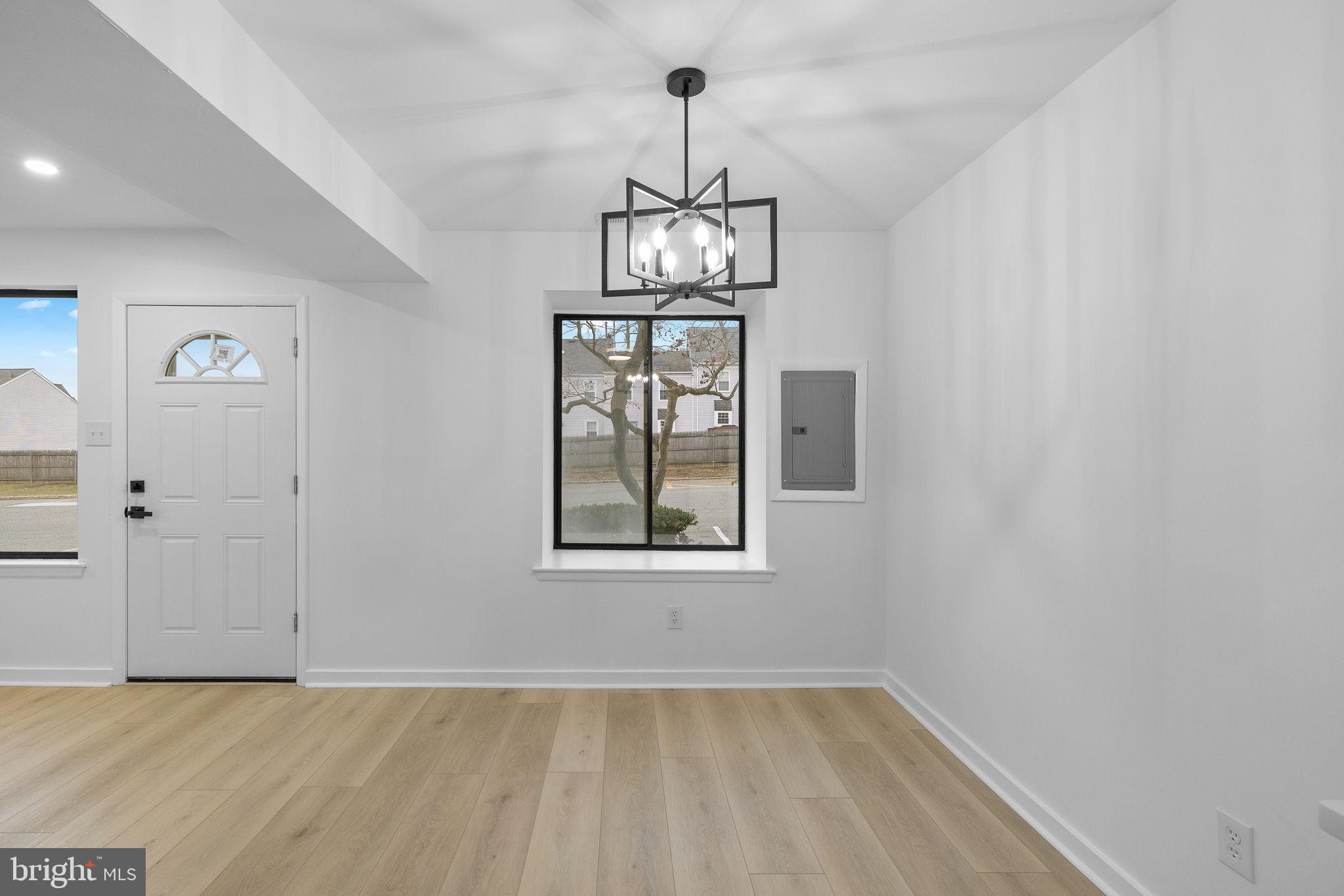 BROOKHAVEN - Residential