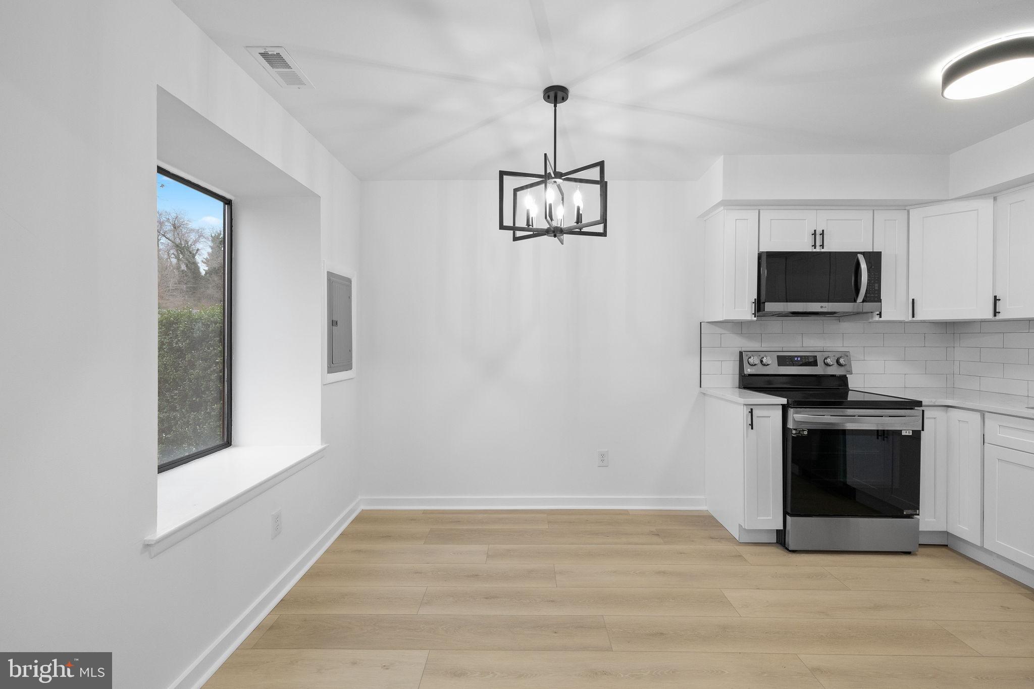 BROOKHAVEN - Residential