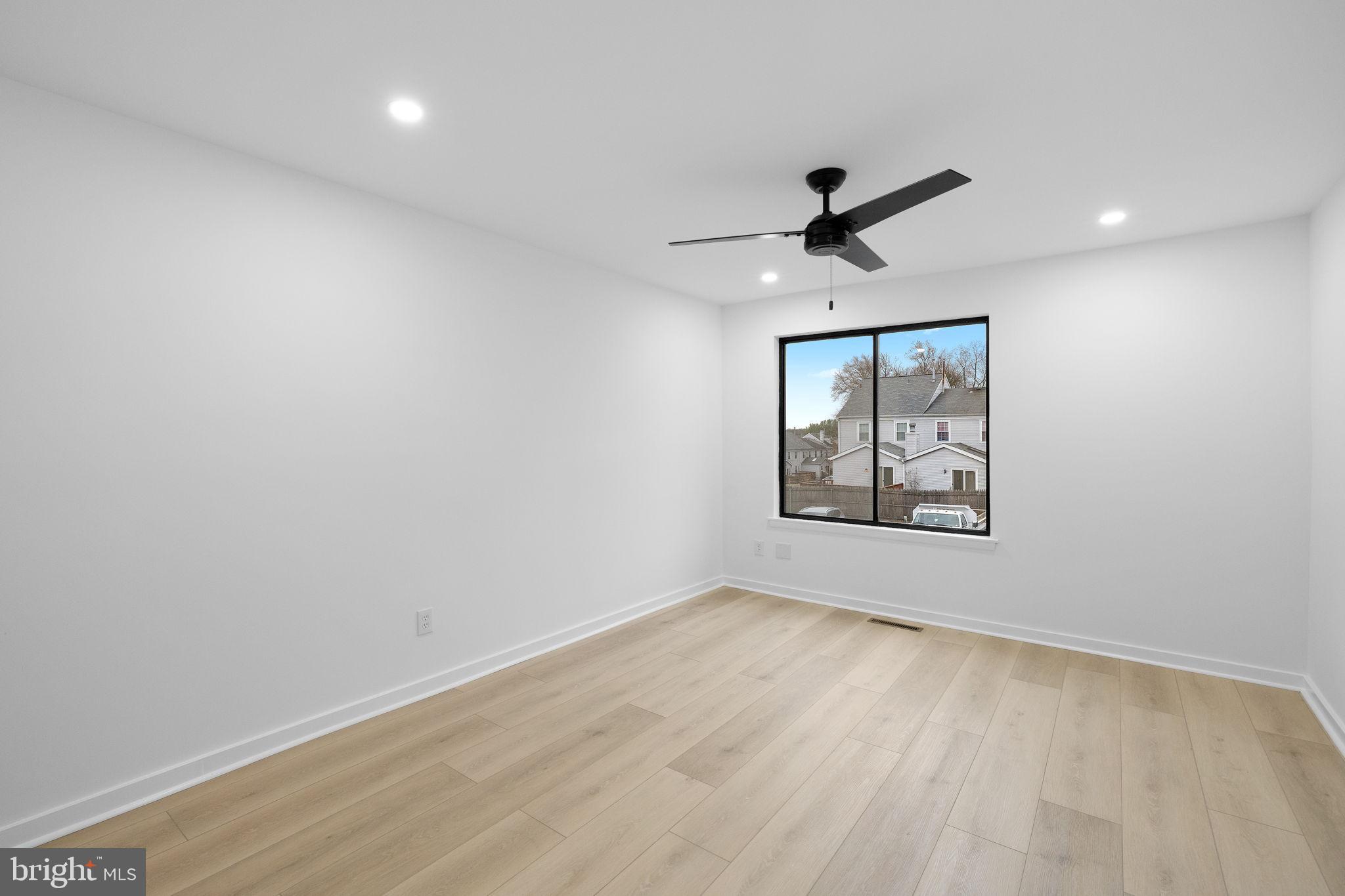 BROOKHAVEN - Residential