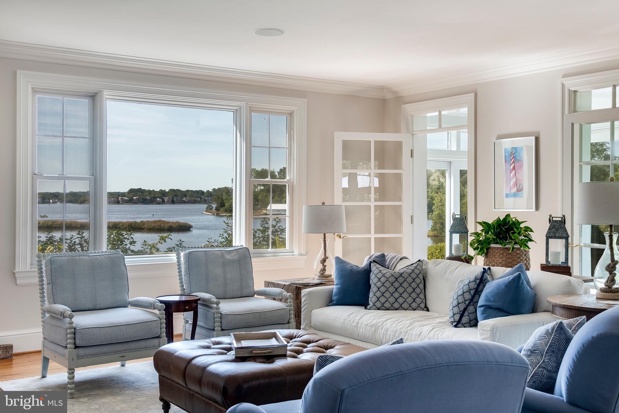 ARBUTUS BANKS - Residential