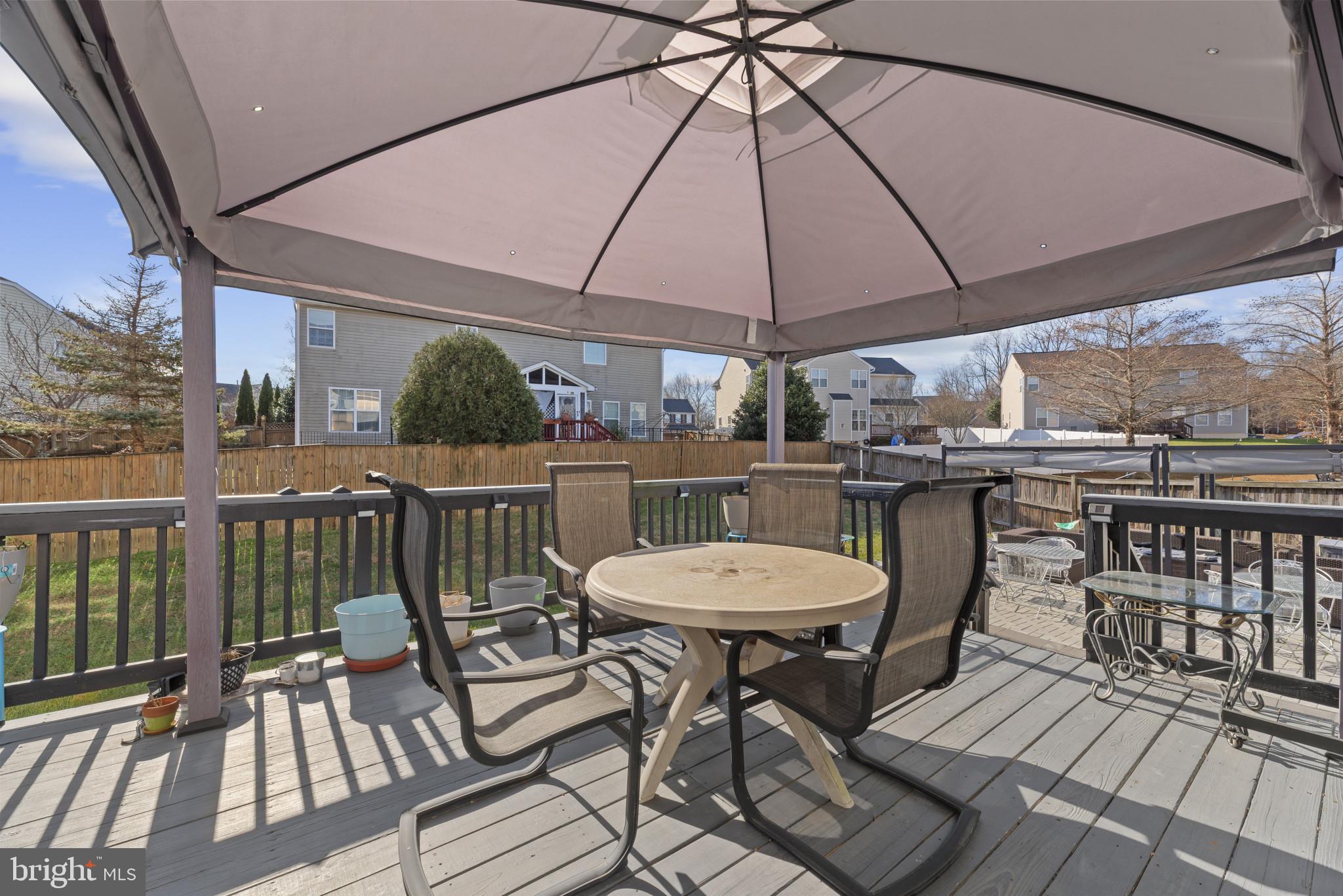 LINWOOD KNOLLS - Residential