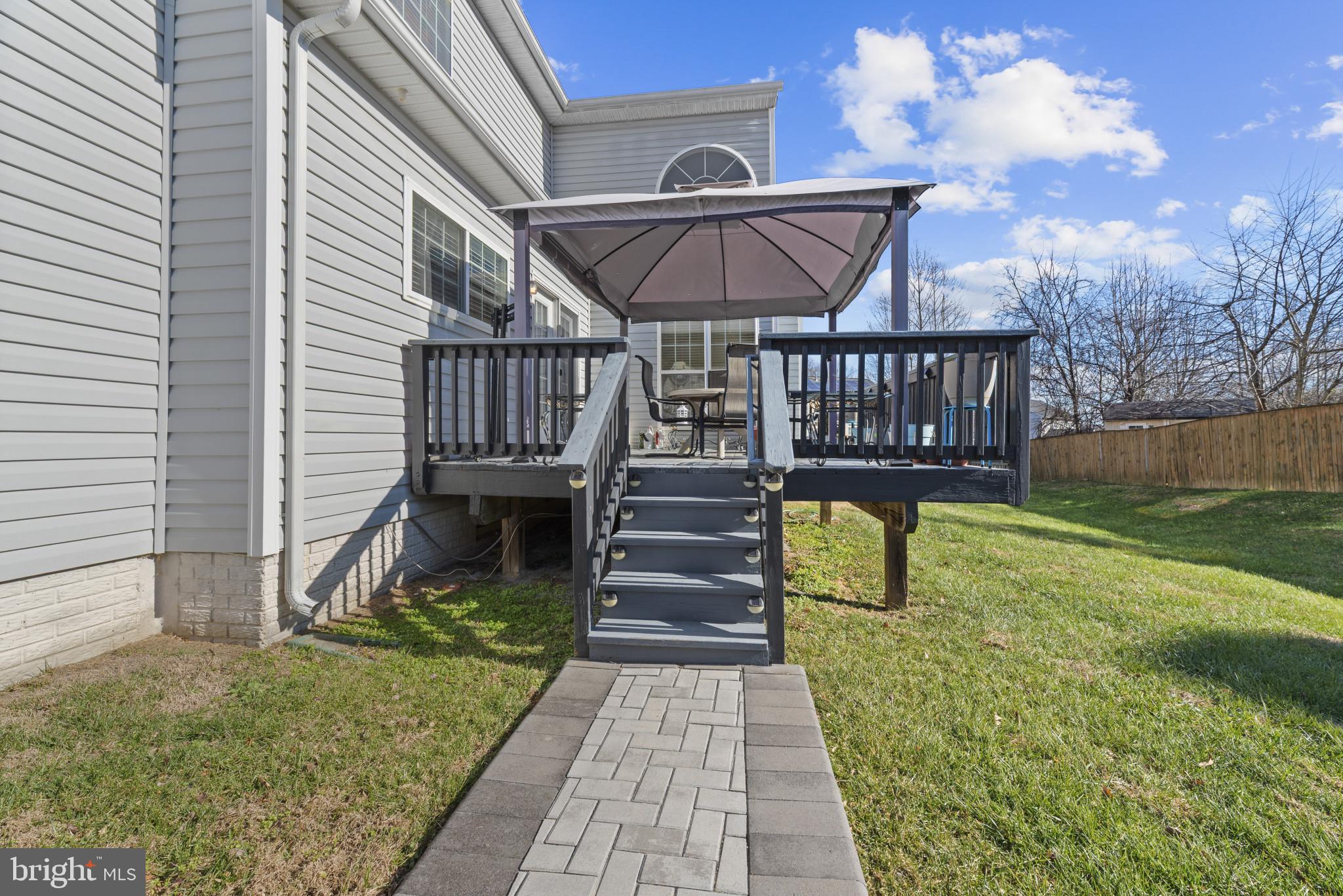 LINWOOD KNOLLS - Residential