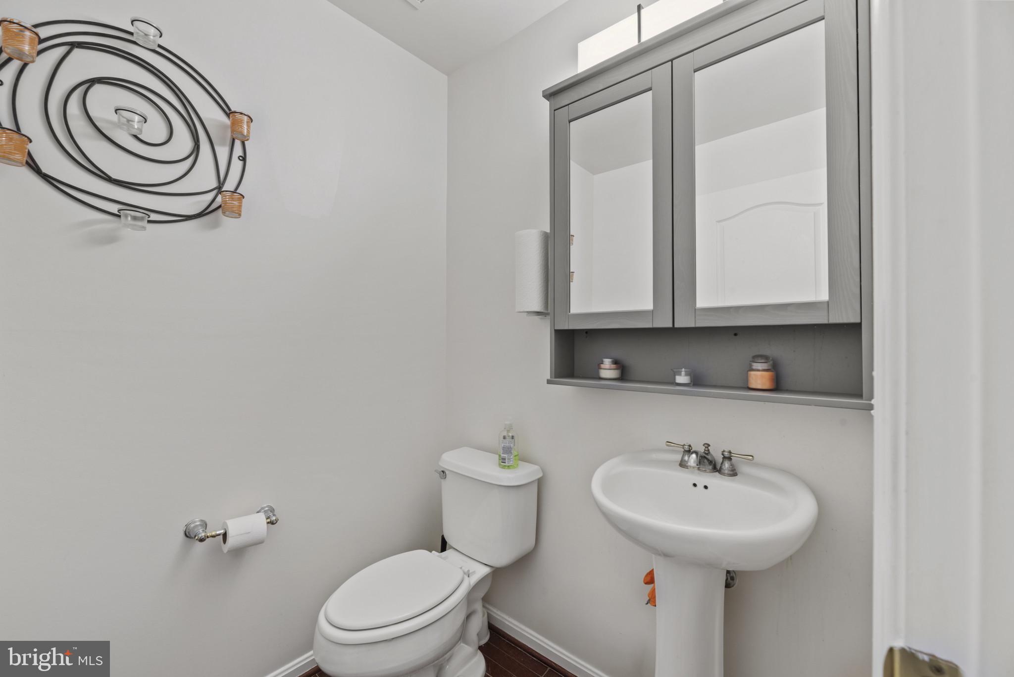LINWOOD KNOLLS - Residential