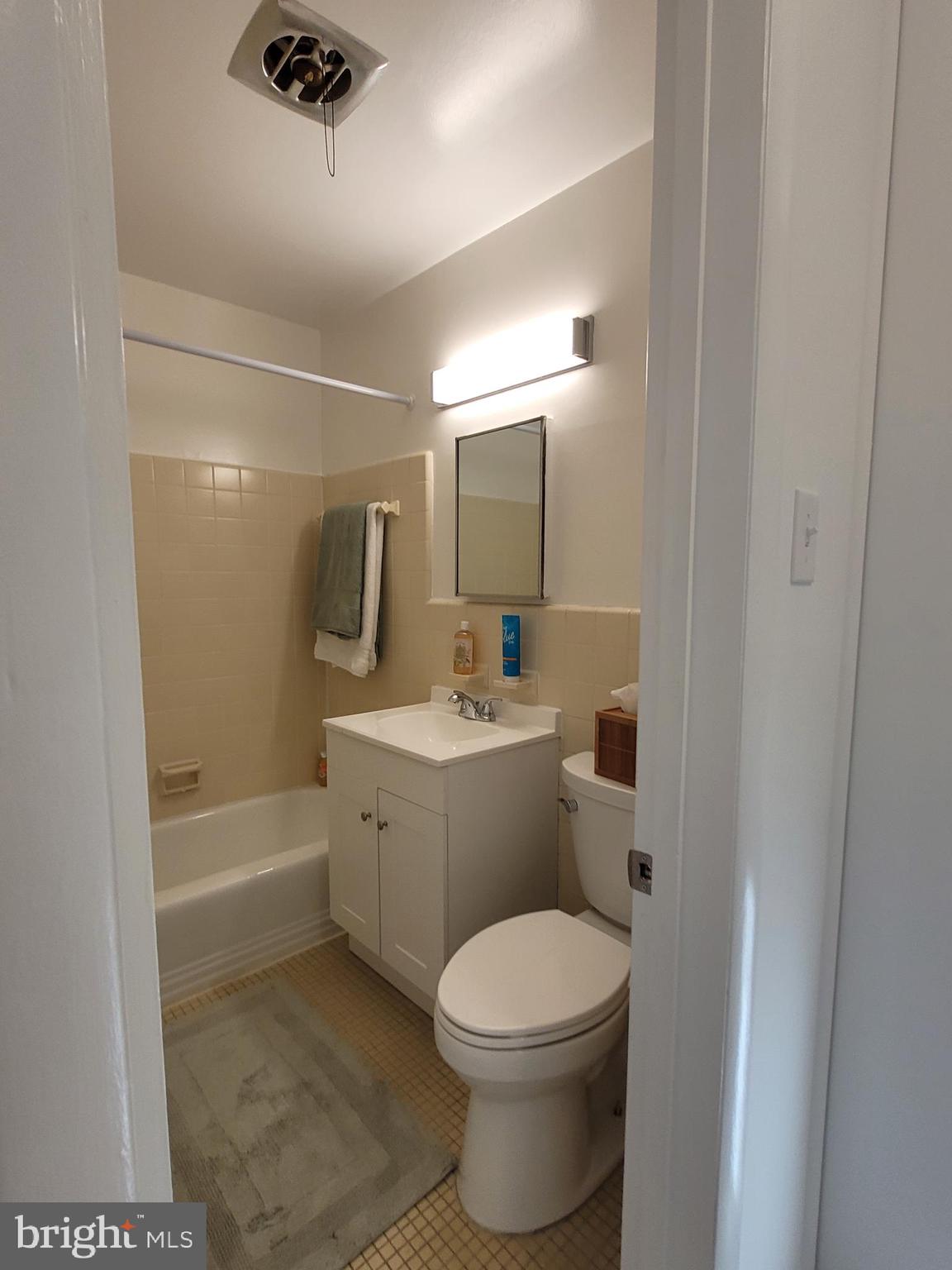 PARKSIDE CONDOMINIUMS - Residential