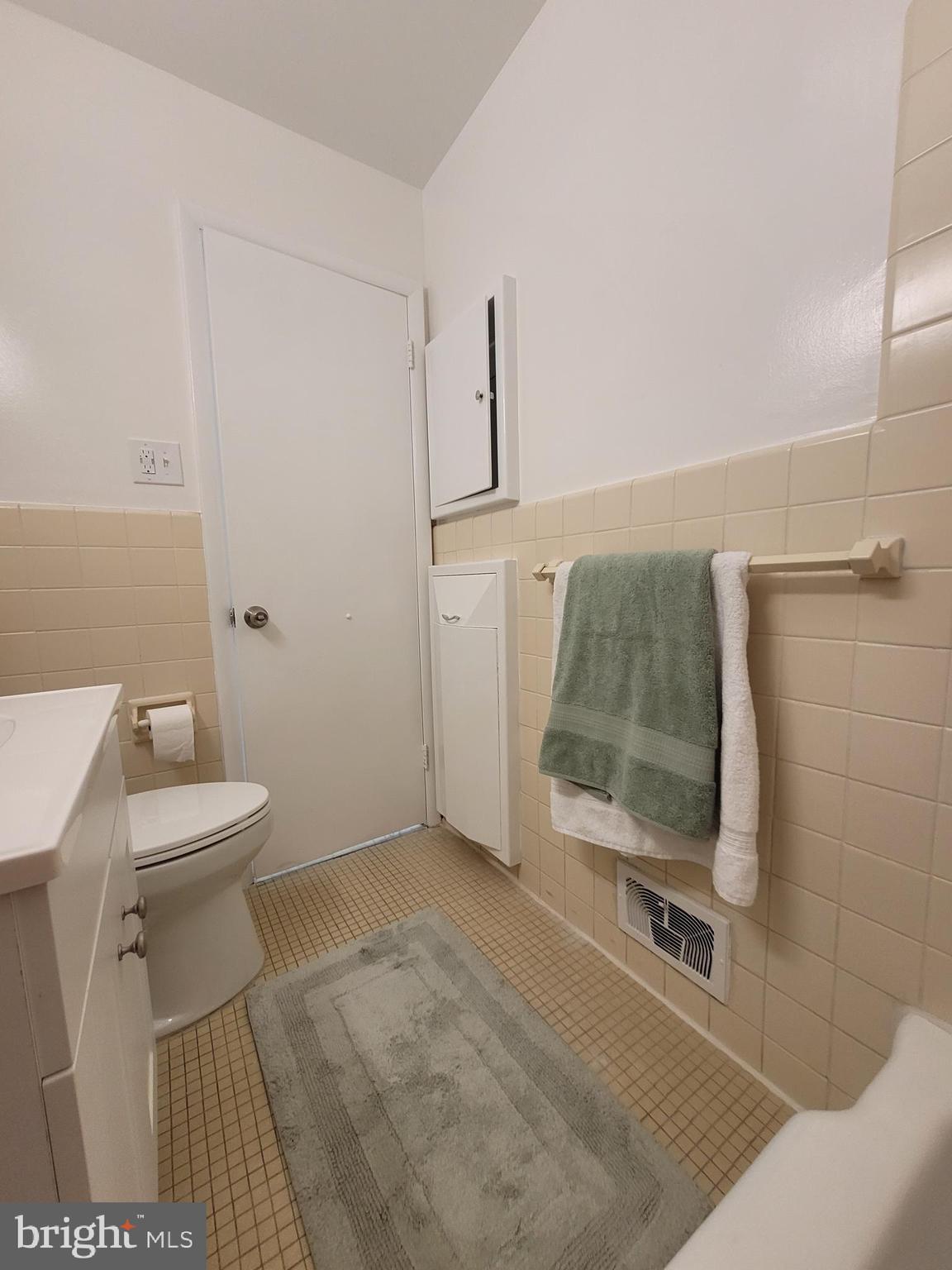 PARKSIDE CONDOMINIUMS - Residential