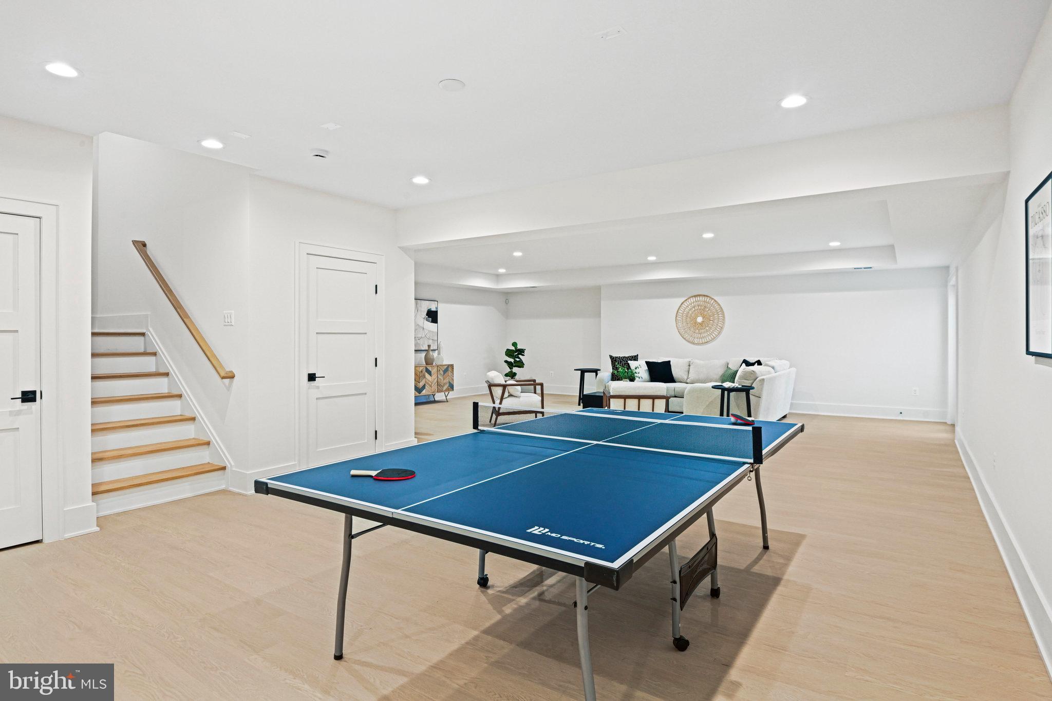 FAIRWAY MANOR ESTATES - Residential