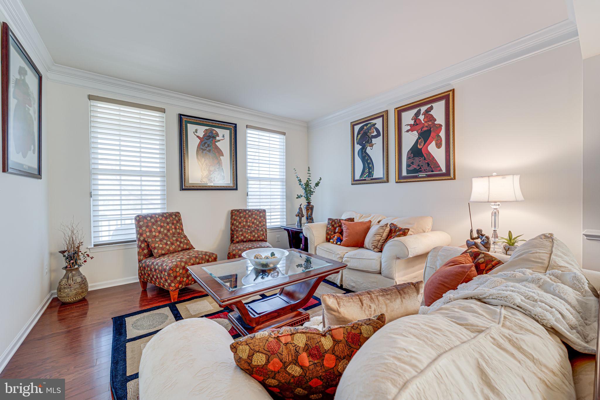 SOUTH RIDING - Residential