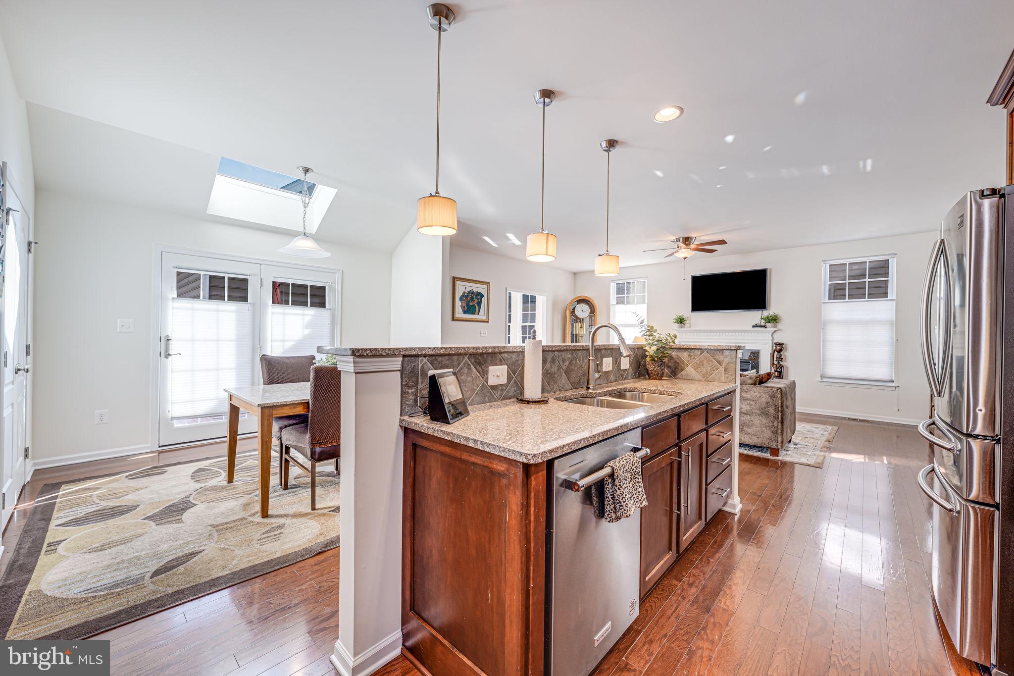 SOUTH RIDING - Residential