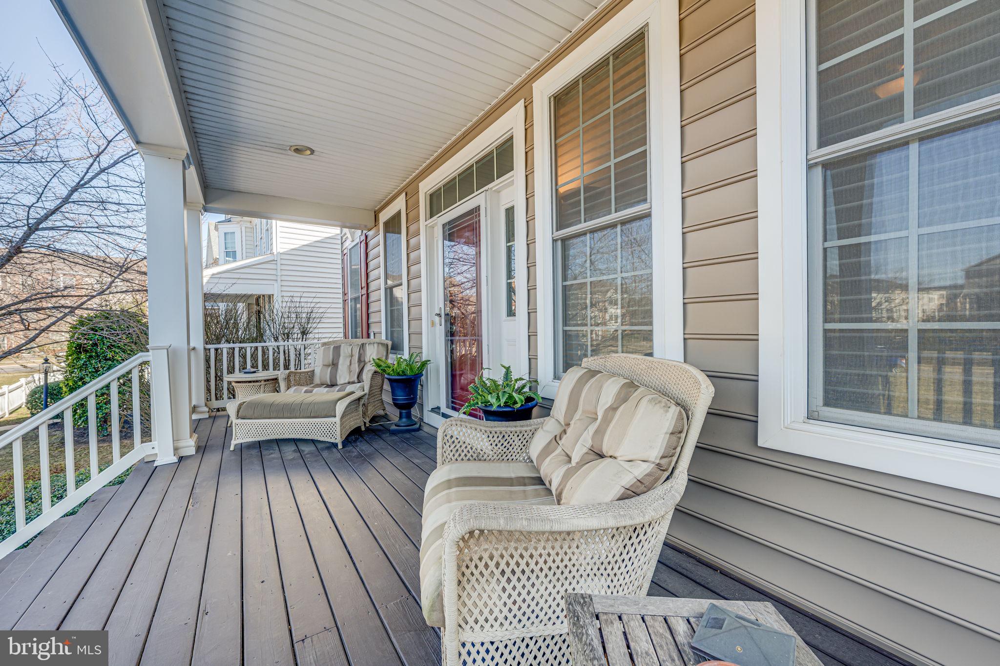 SOUTH RIDING - Residential
