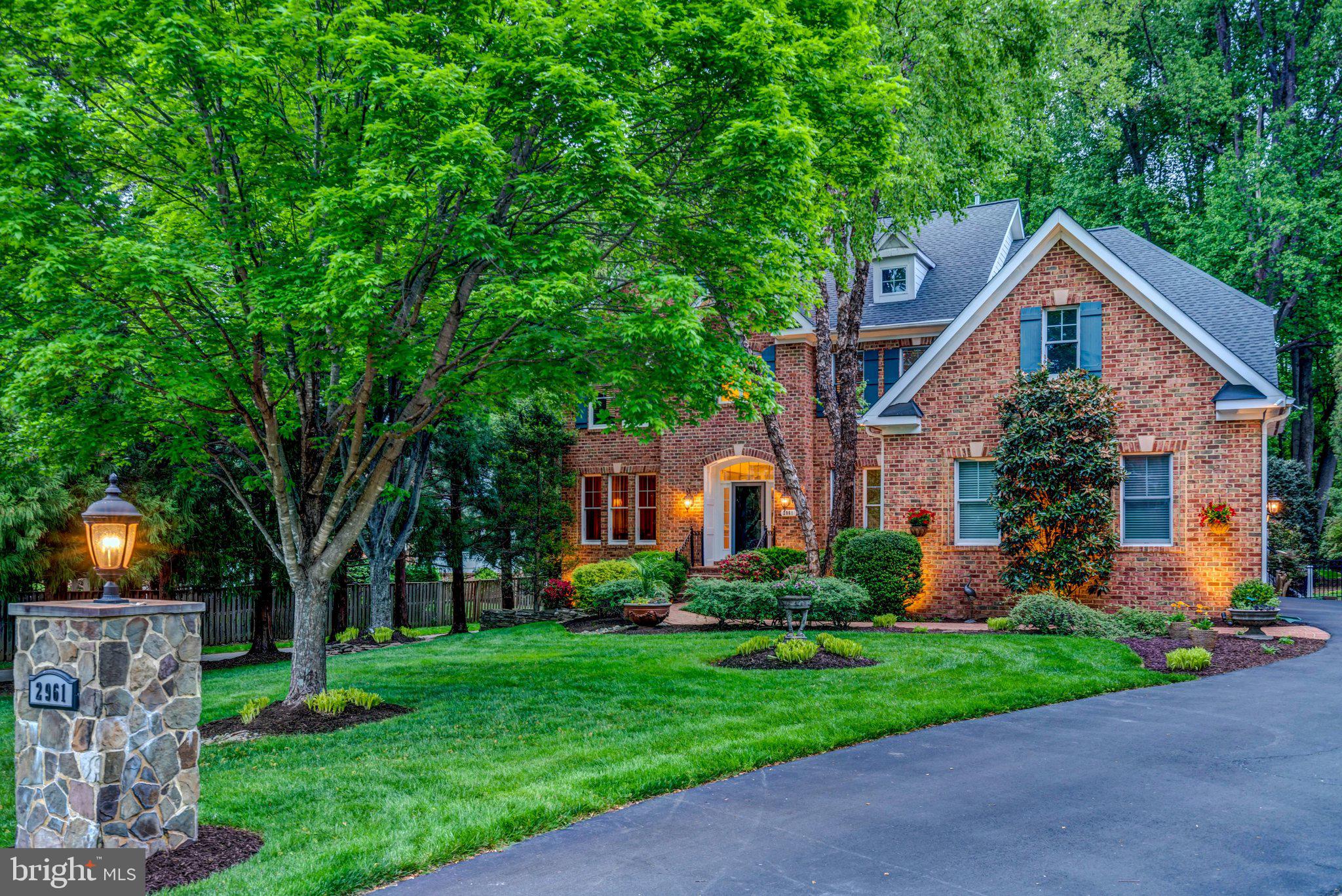 OAKTON - Residential