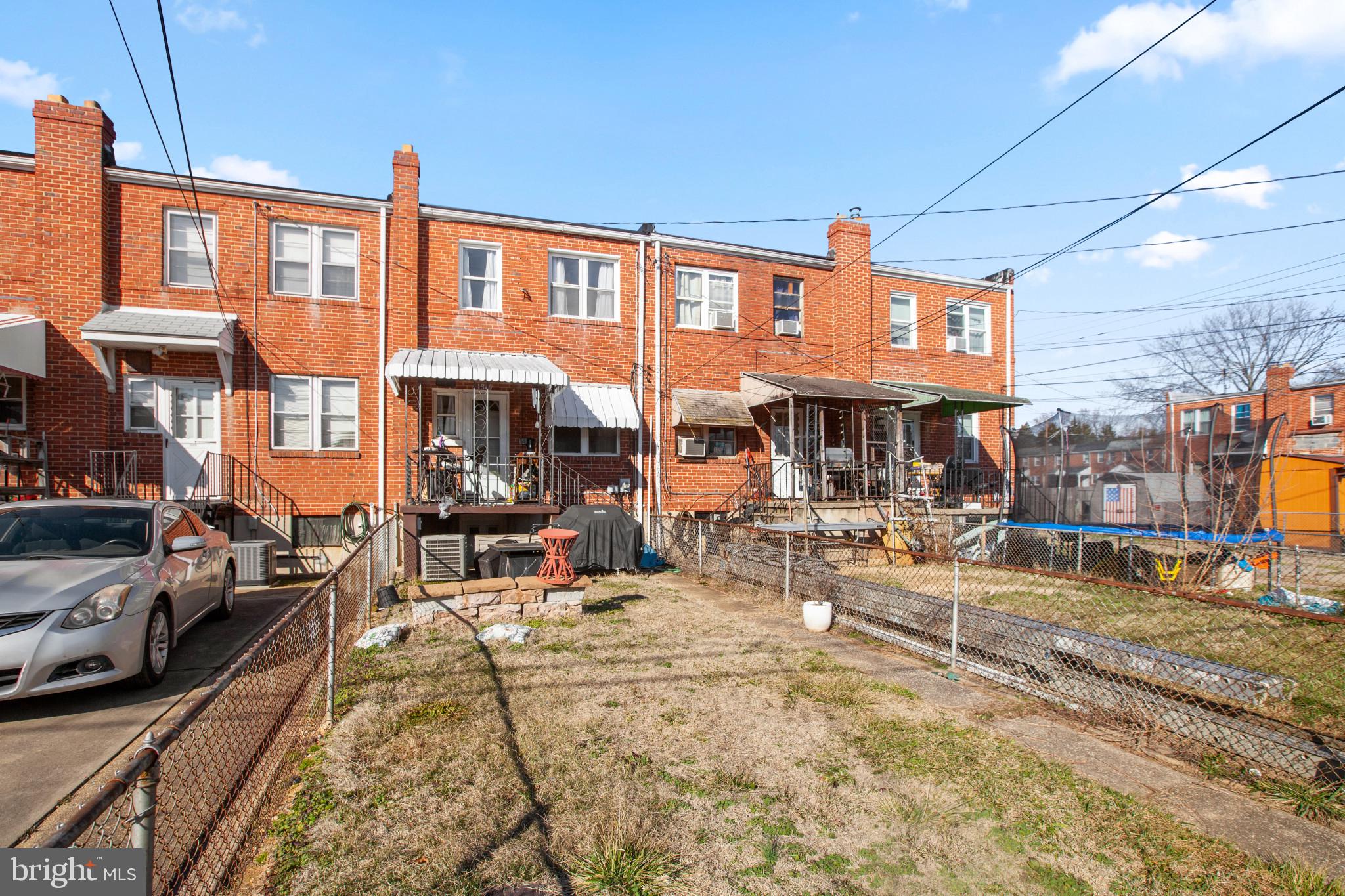 MIDDLE RIVER - Residential